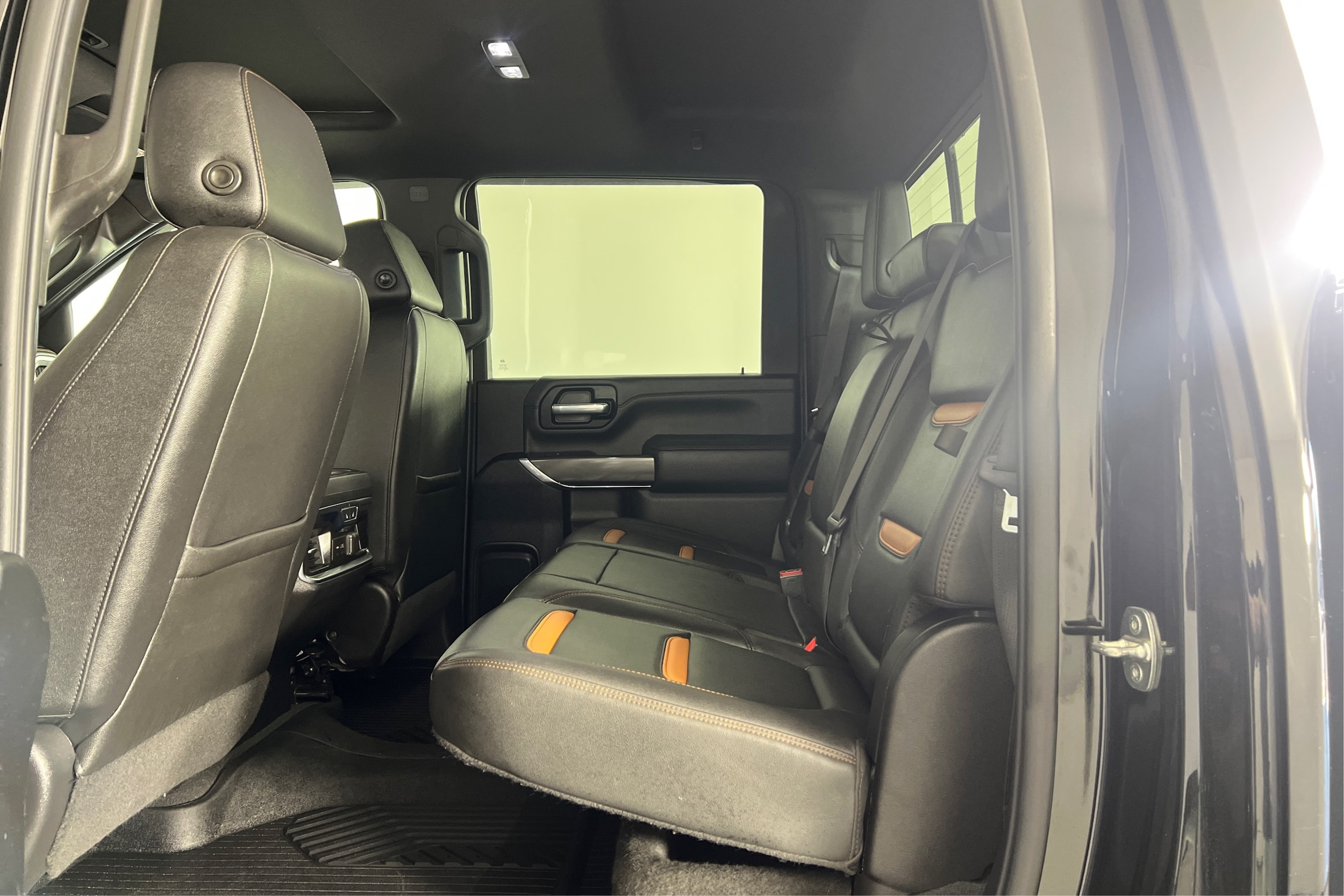 2021 GMC Sierra 2500HD AT4 - Photo 8