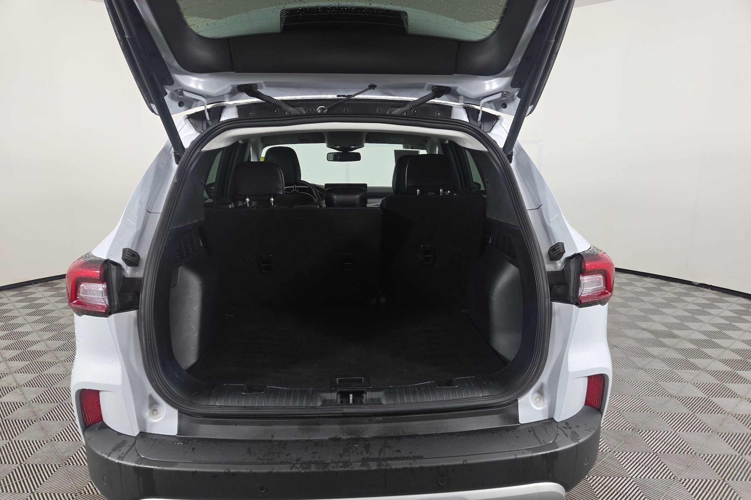 2025 Ford Escape Platinum - Photo 9