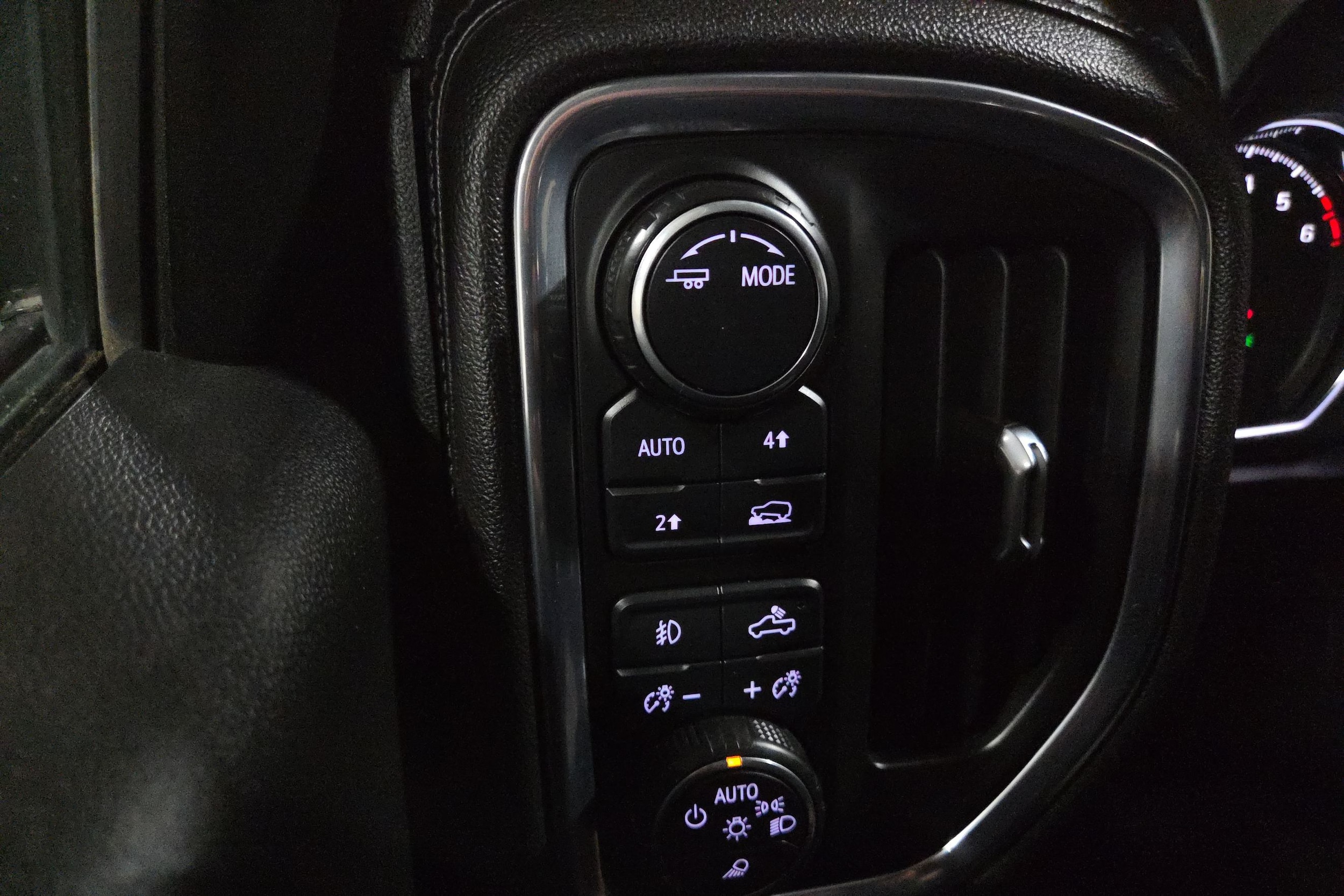2020 Chevrolet Silverado 1500 LTZ - Photo 26