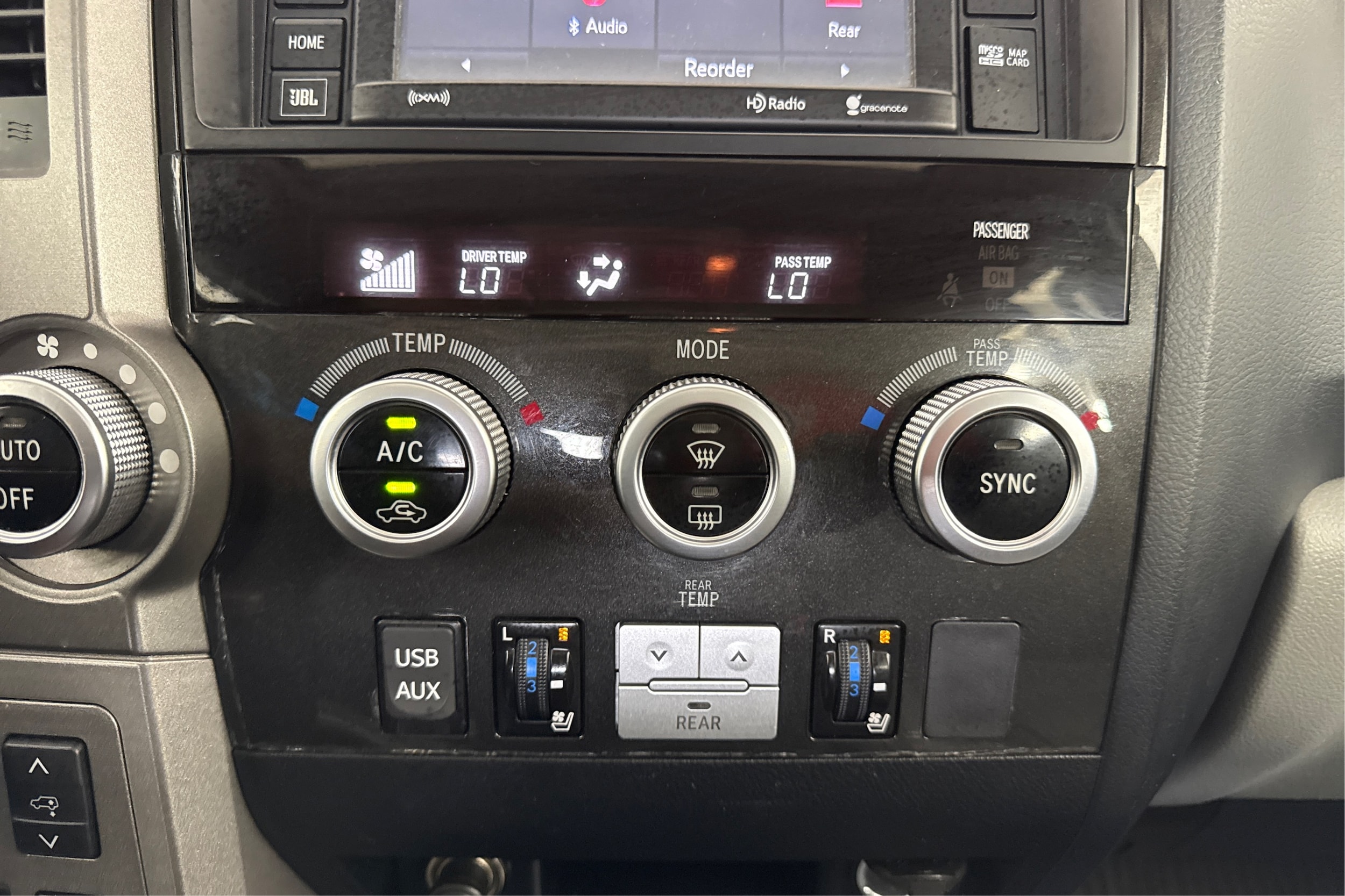 2017 Toyota Sequoia Platinum - Photo 25