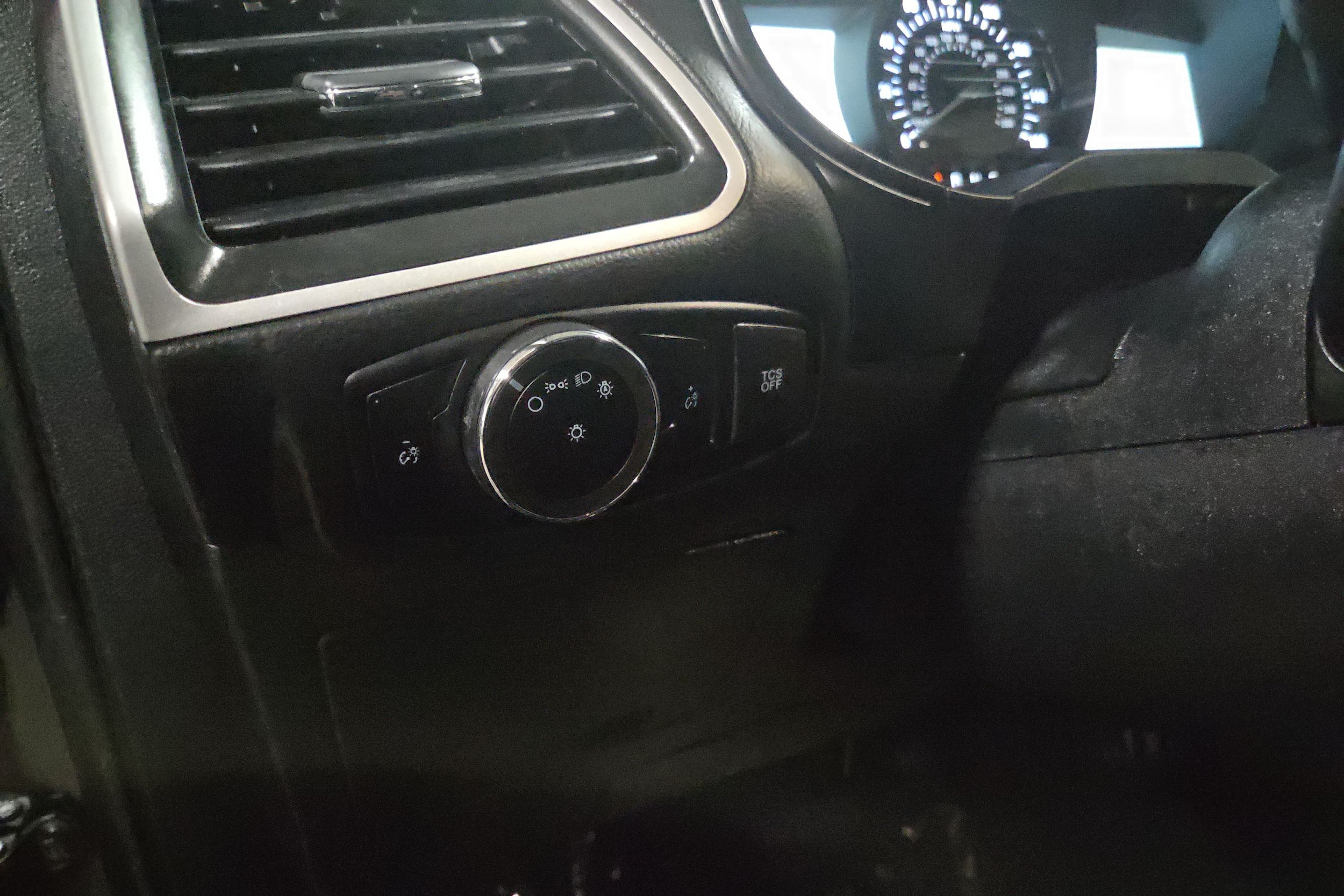 2024 Ford Edge SEL - Photo 27