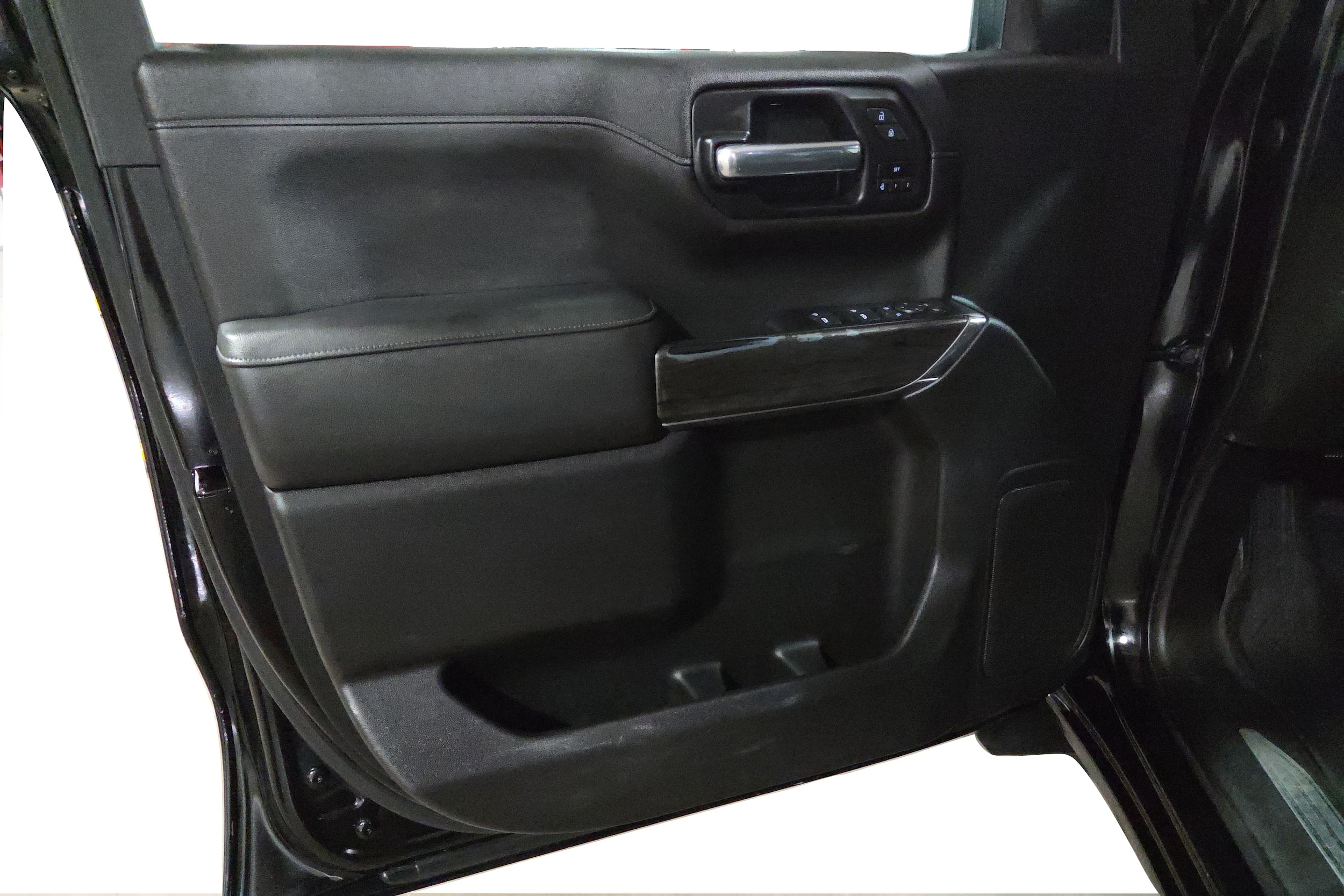 2020 Chevrolet Silverado 1500 LTZ - Photo 10