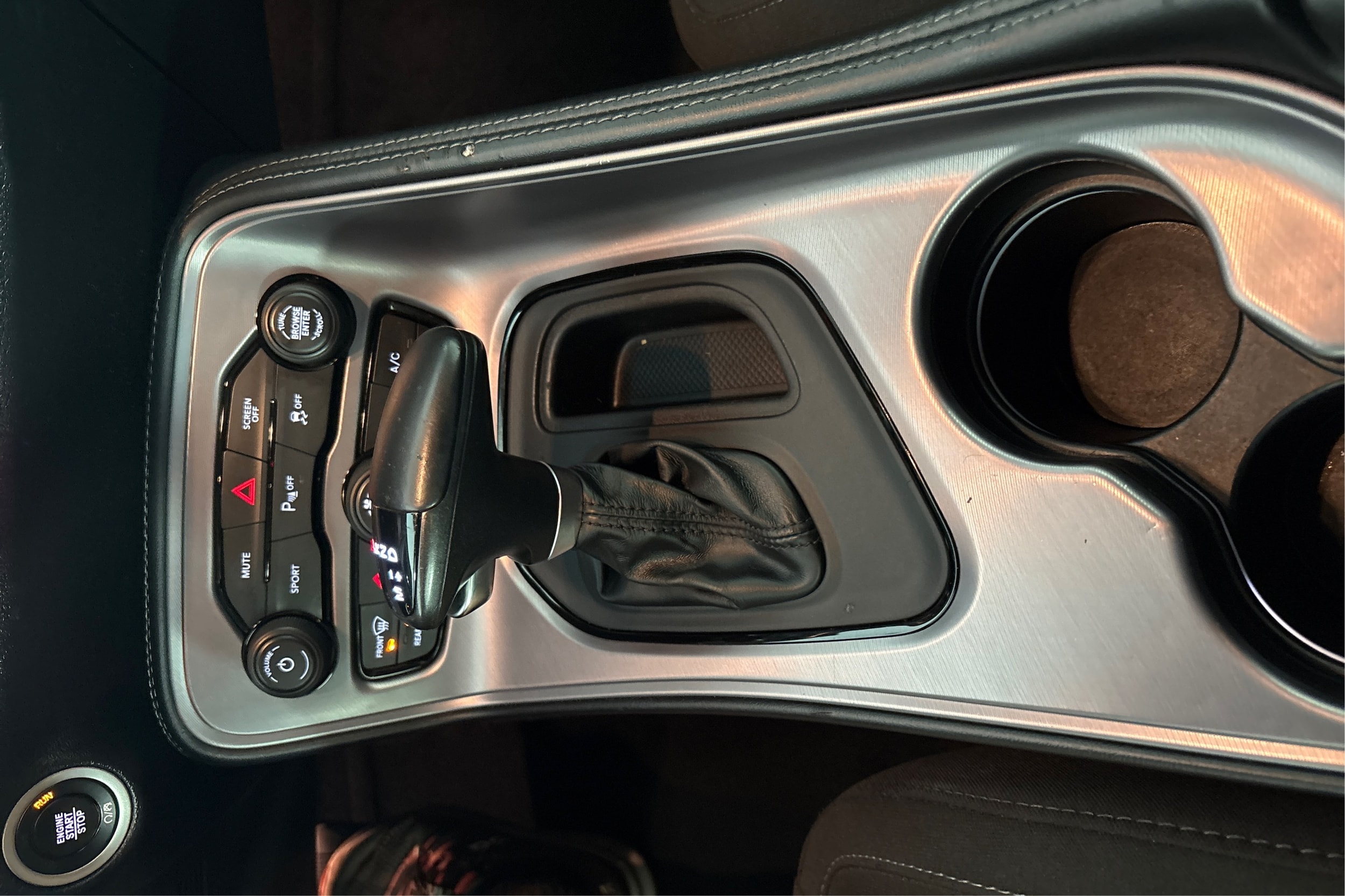 2023 Dodge Challenger R/T - Photo 10
