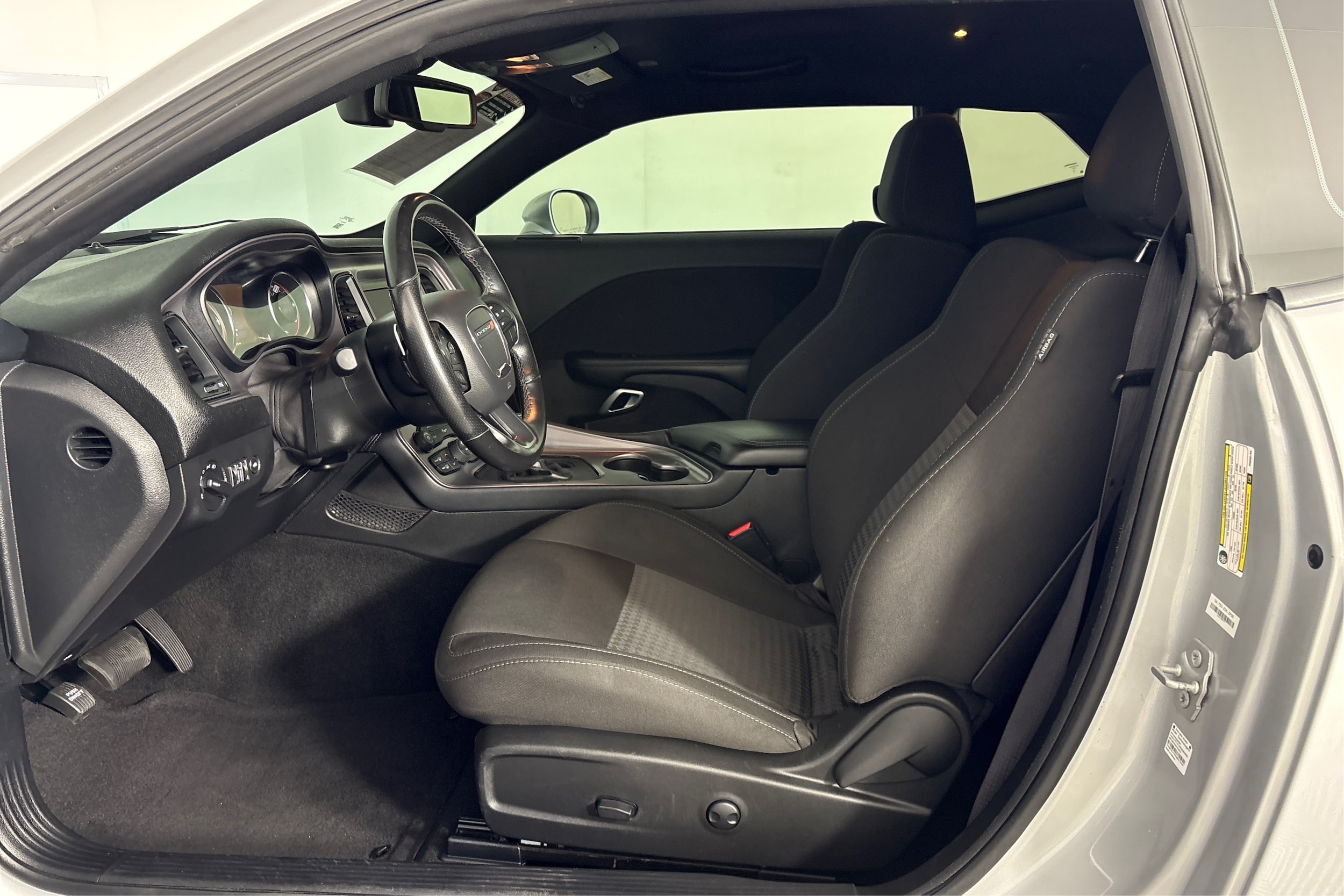 2023 Dodge Challenger R/T - Photo 7