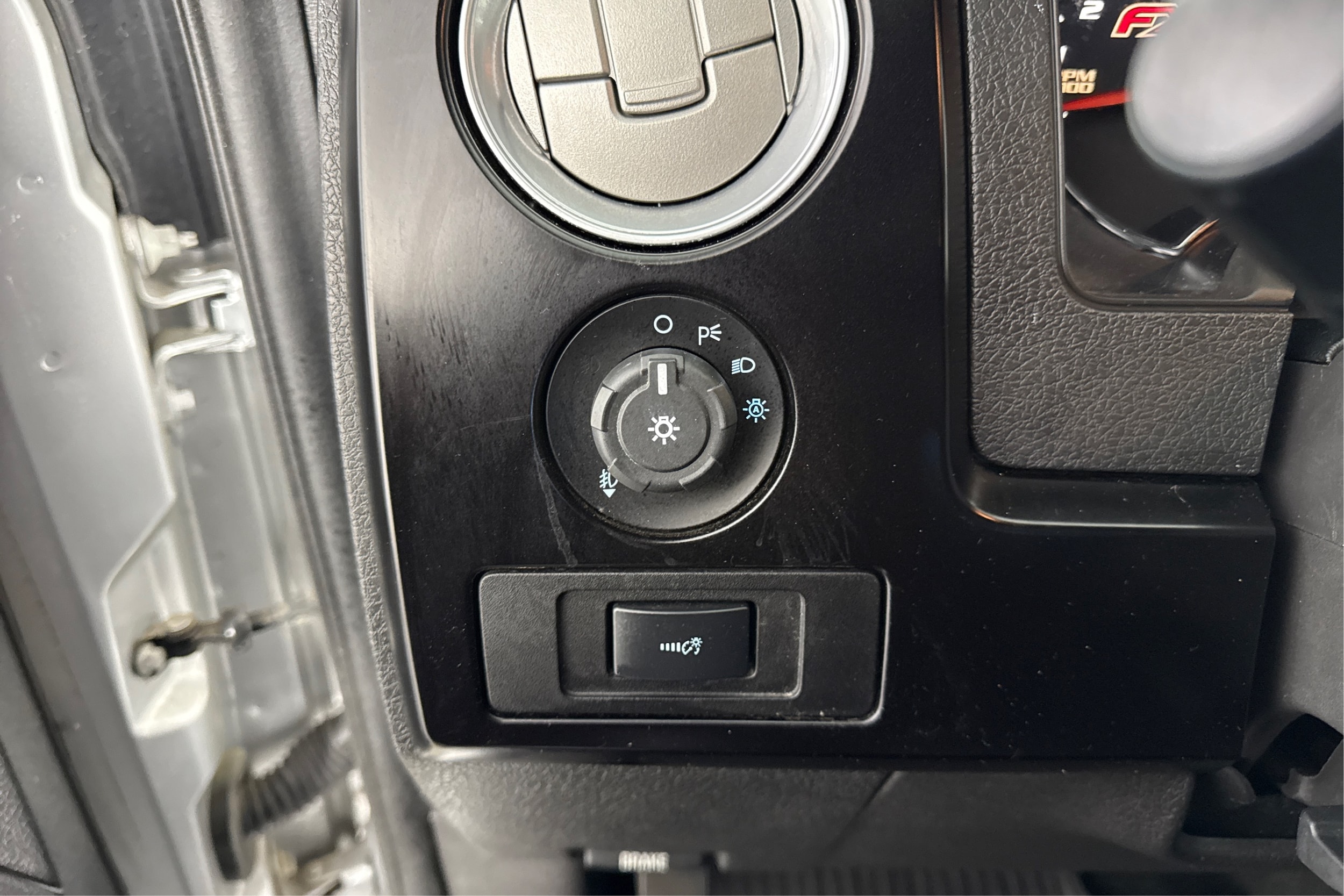 2013 Ford F-150 FX4 - Photo 29