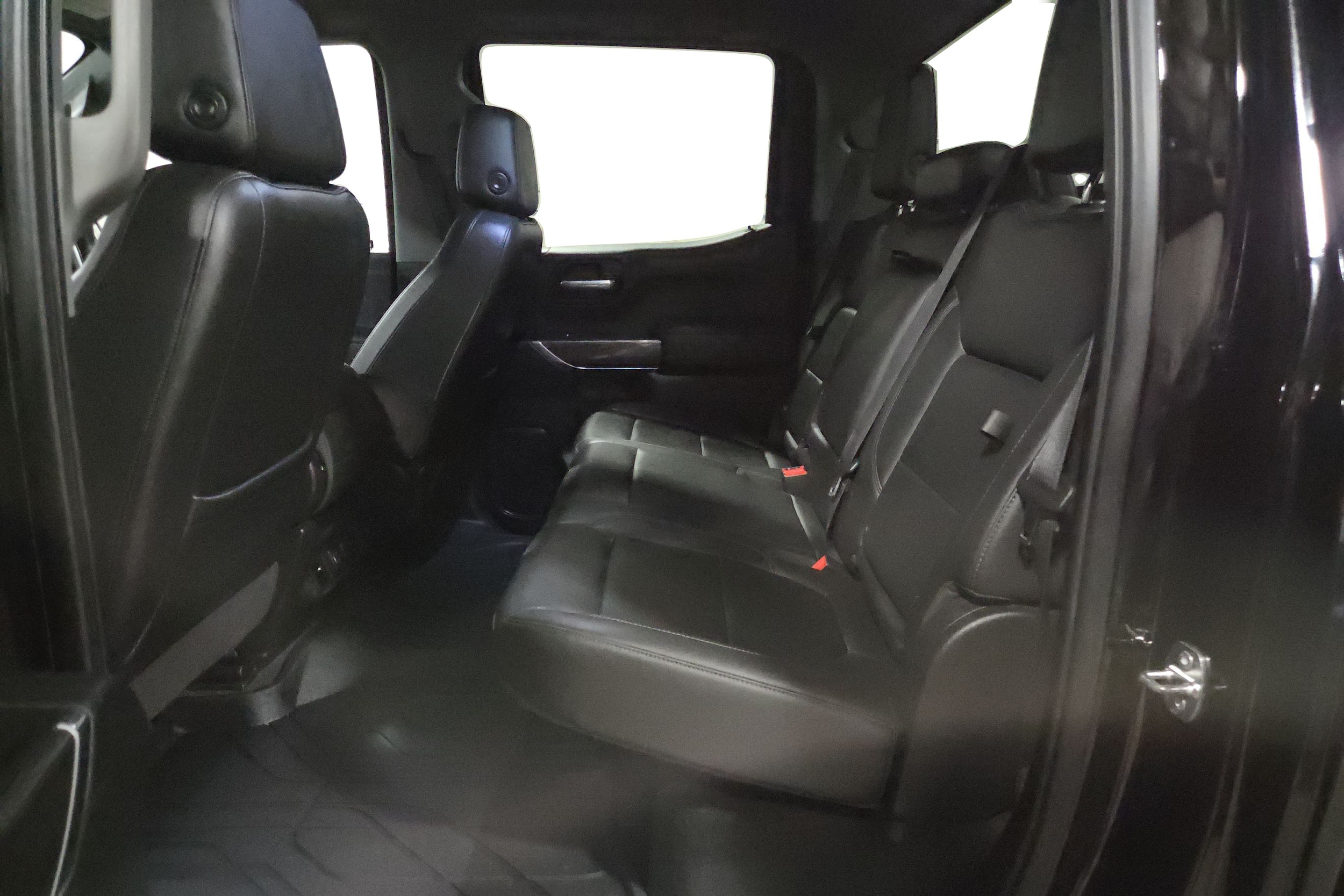 2020 Chevrolet Silverado 1500 LTZ - Photo 8