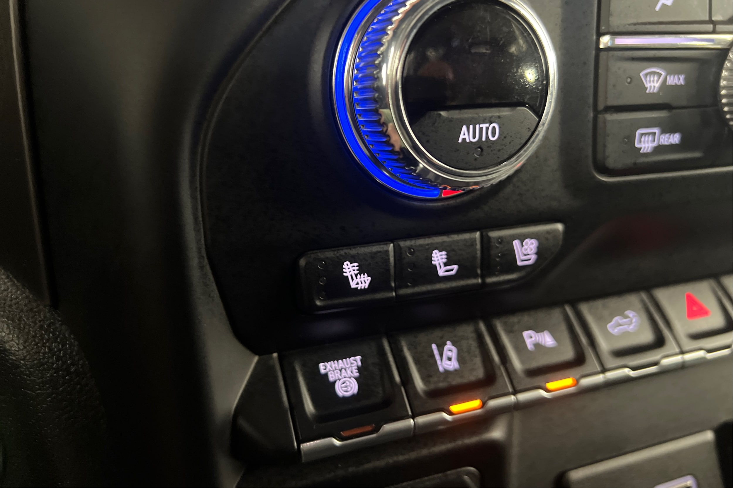 2021 GMC Sierra 2500HD AT4 - Photo 24