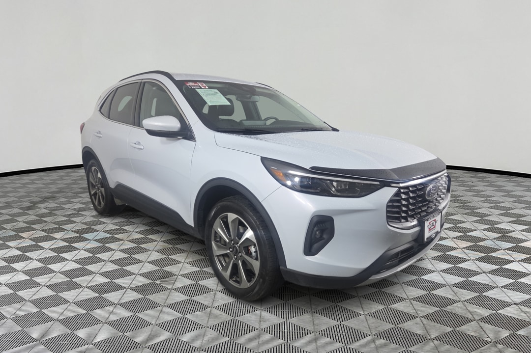 2025 Ford Escape Platinum - Photo 3
