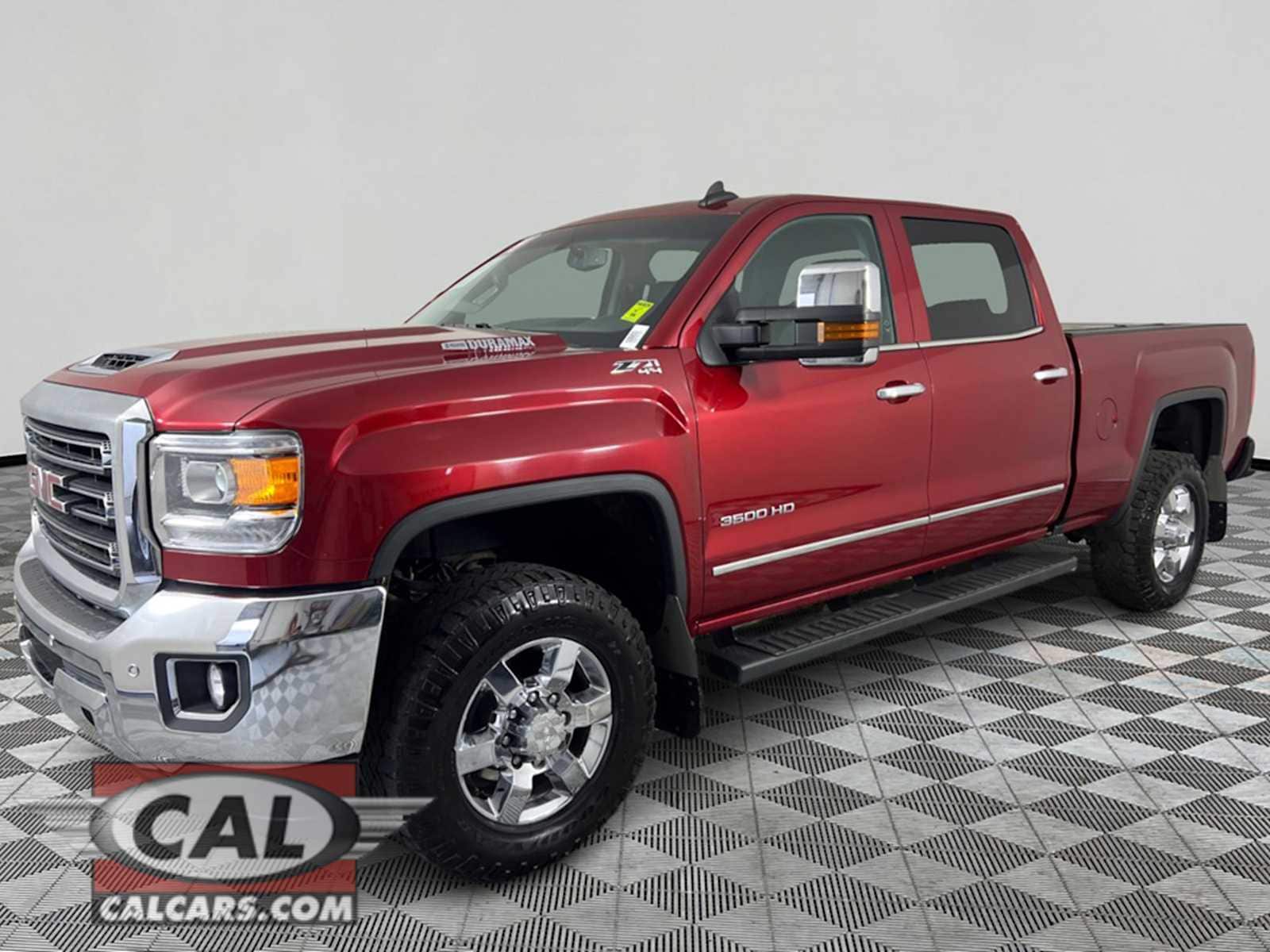 2019 GMC Sierra SLT's photo