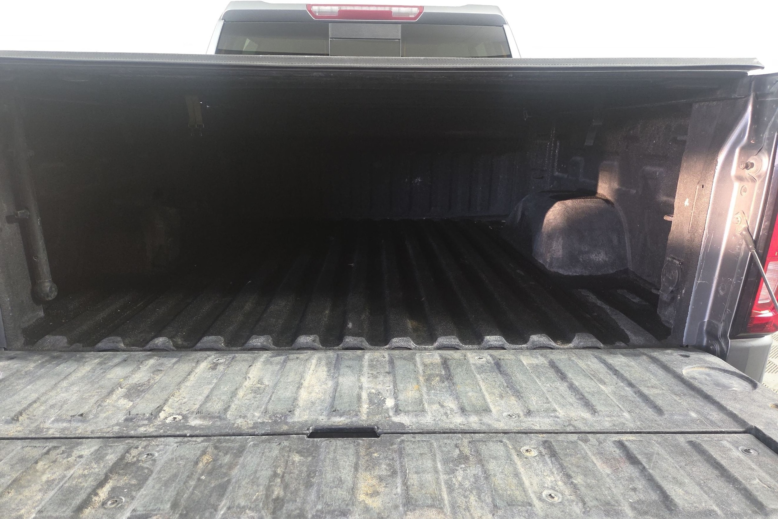 2020 GMC Sierra 1500 SLT - Photo 9
