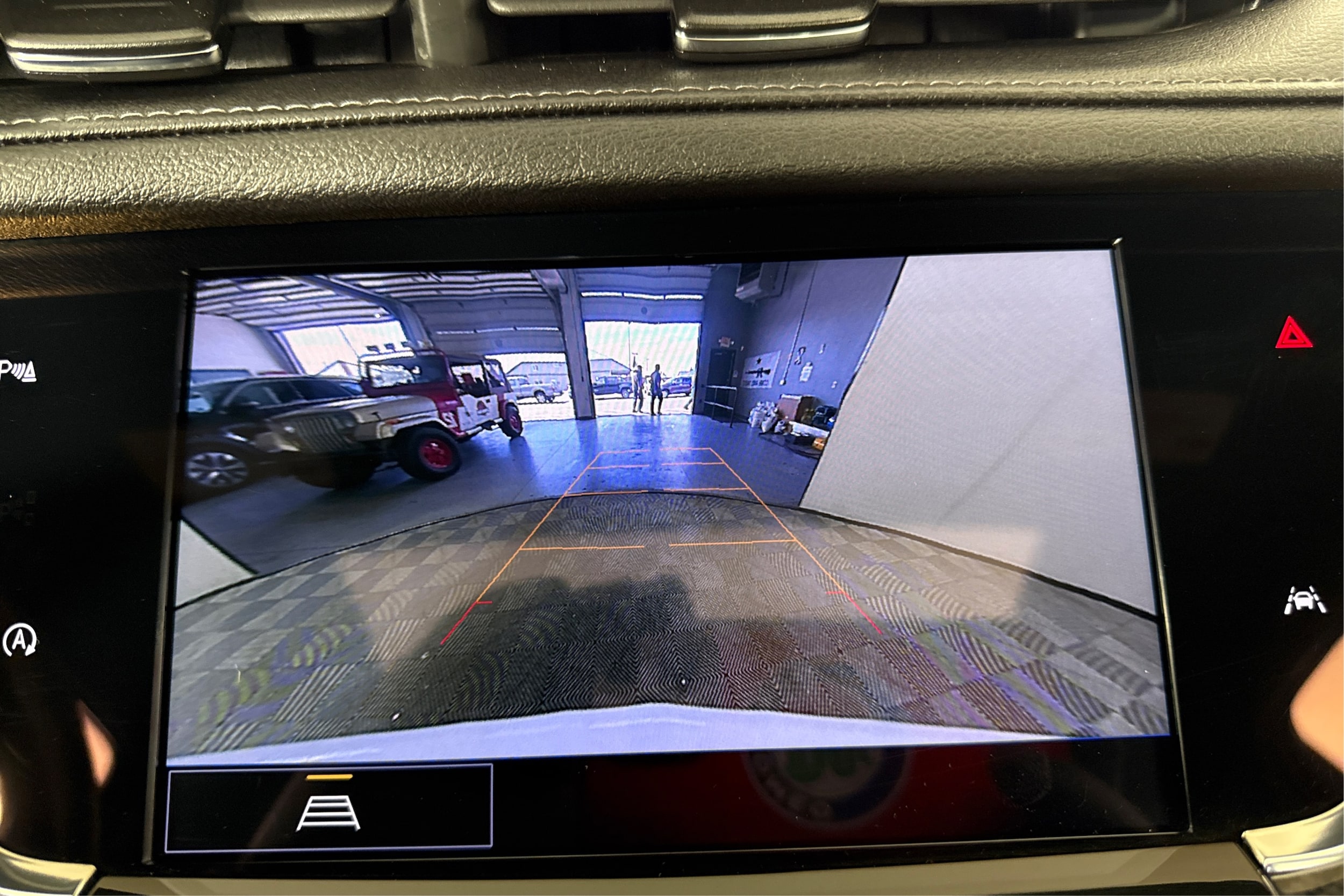 2023 Cadillac XT6 Sport - Photo 25