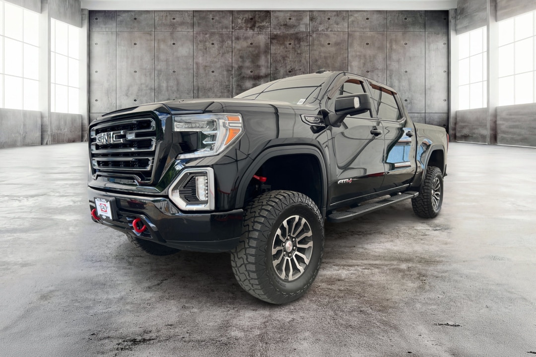 2019 GMC Sierra AT4 4x4 Crew Cab Short Box's photo