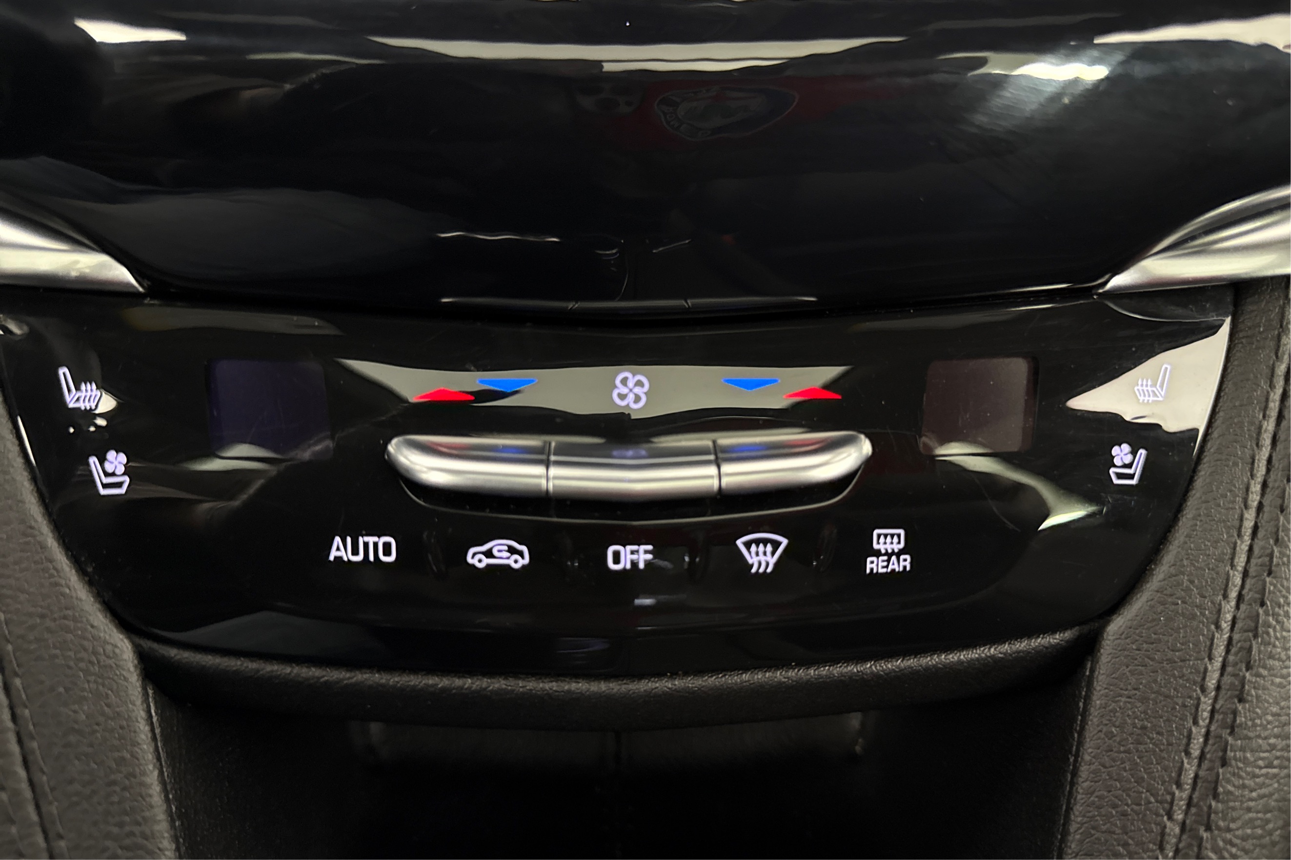 2023 Cadillac XT6 Sport - Photo 26