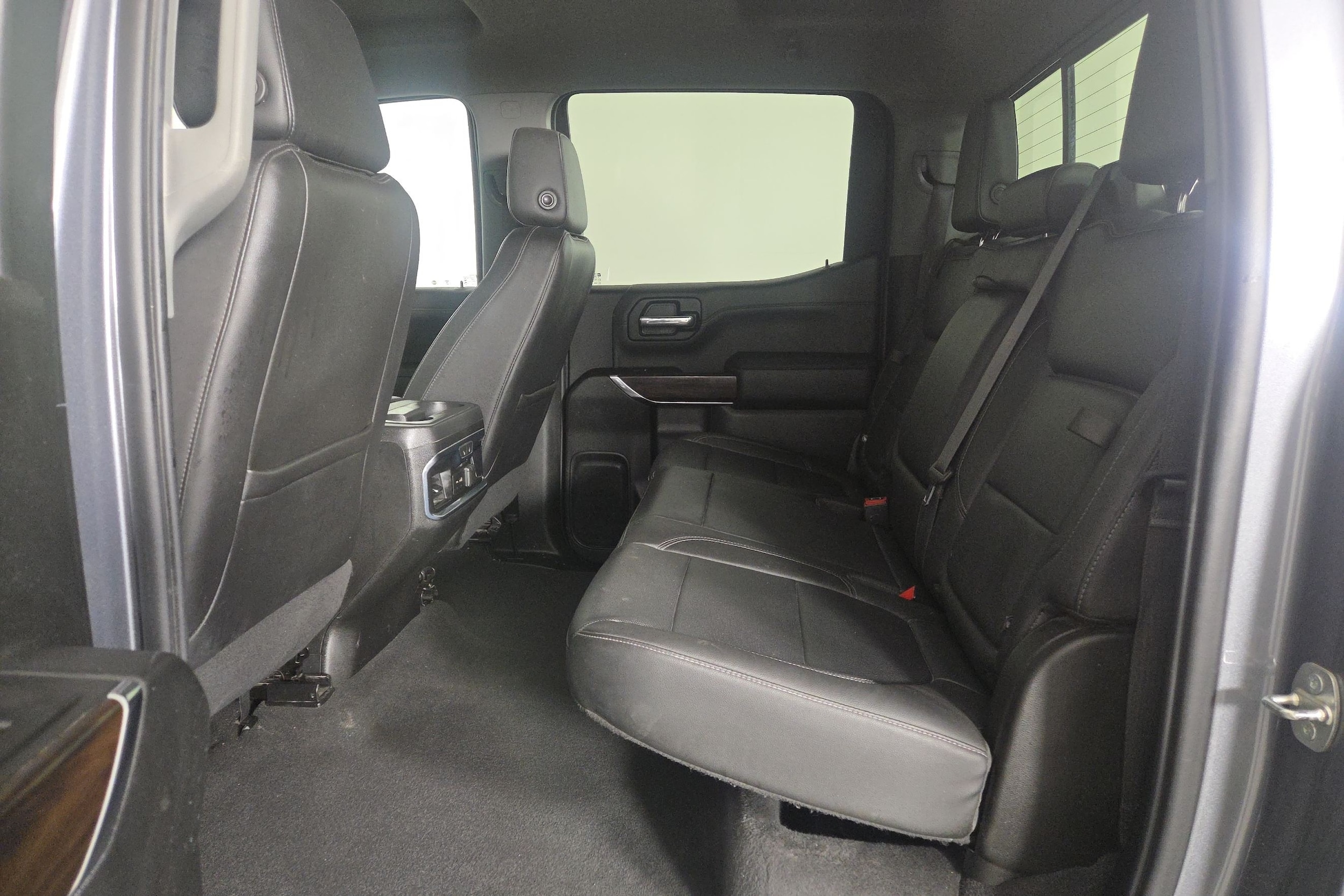 2020 GMC Sierra 1500 SLT - Photo 8