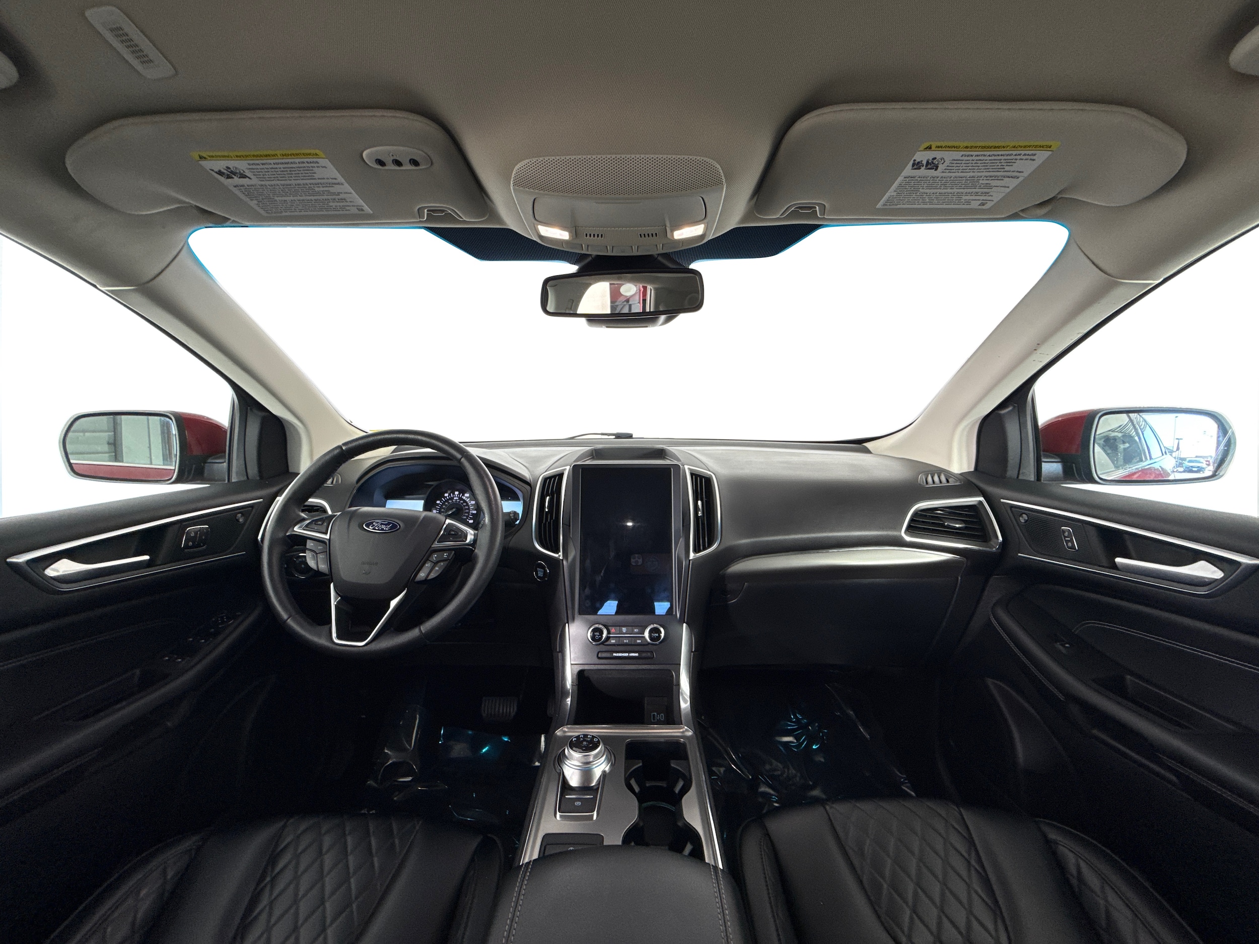 2024 Ford Edge Titanium - Photo 17
