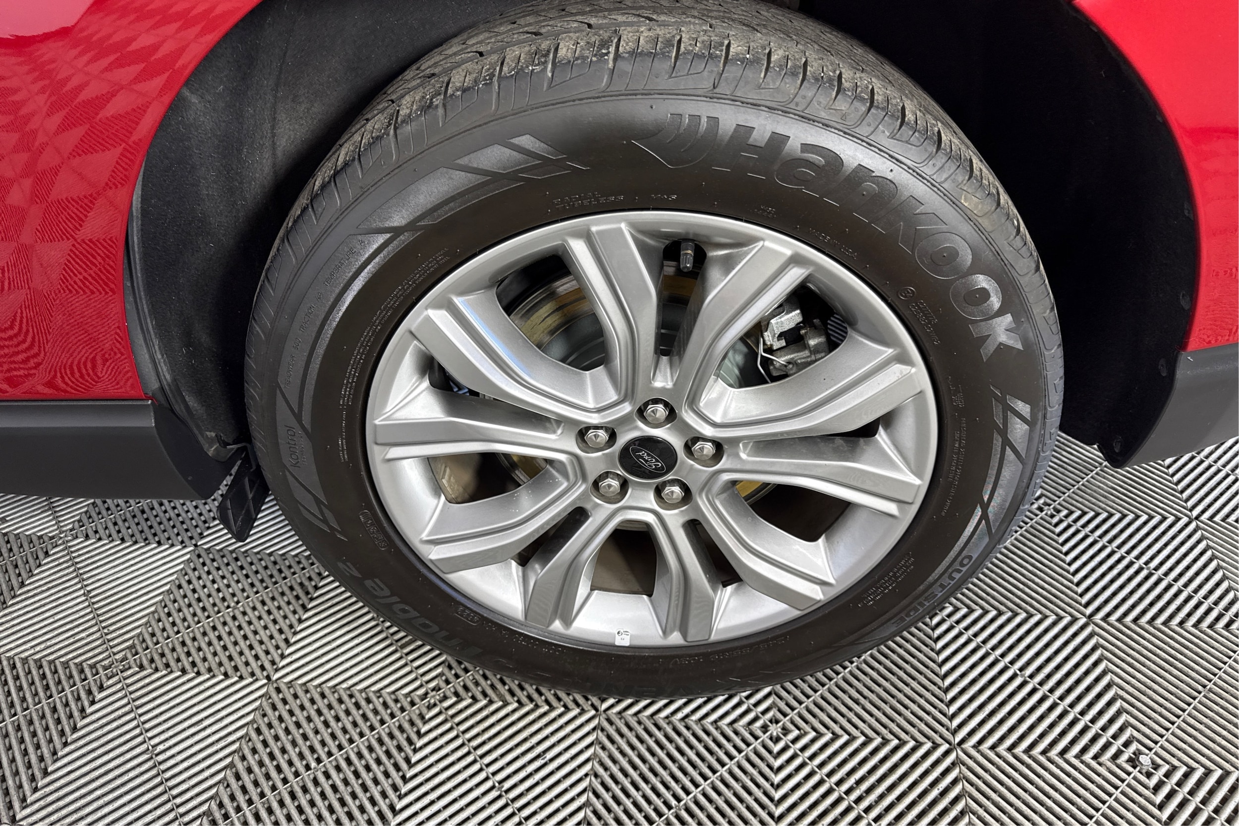 2024 Ford Edge Titanium - Photo 19