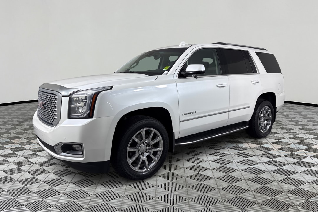 2017 GMC Yukon 4WD Denali's photo
