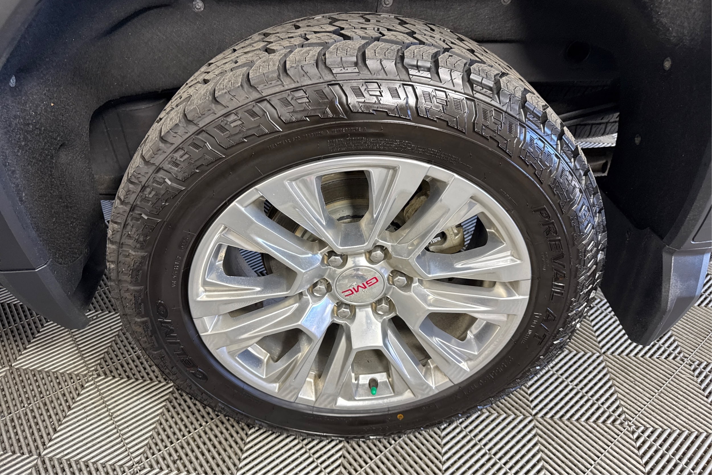 2024 GMC Sierra 1500 Denali - Photo 19