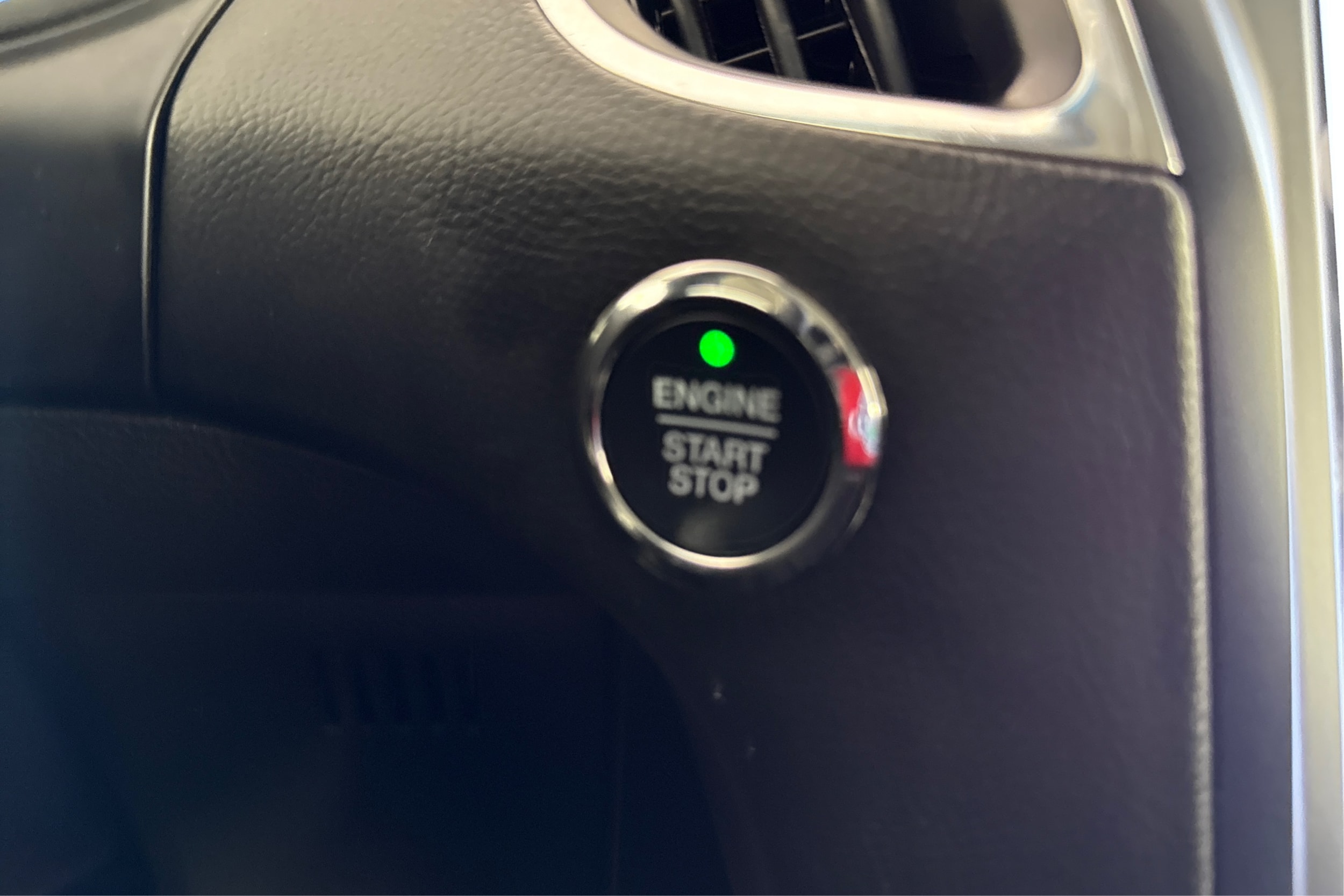 2024 Ford Edge Titanium - Photo 25