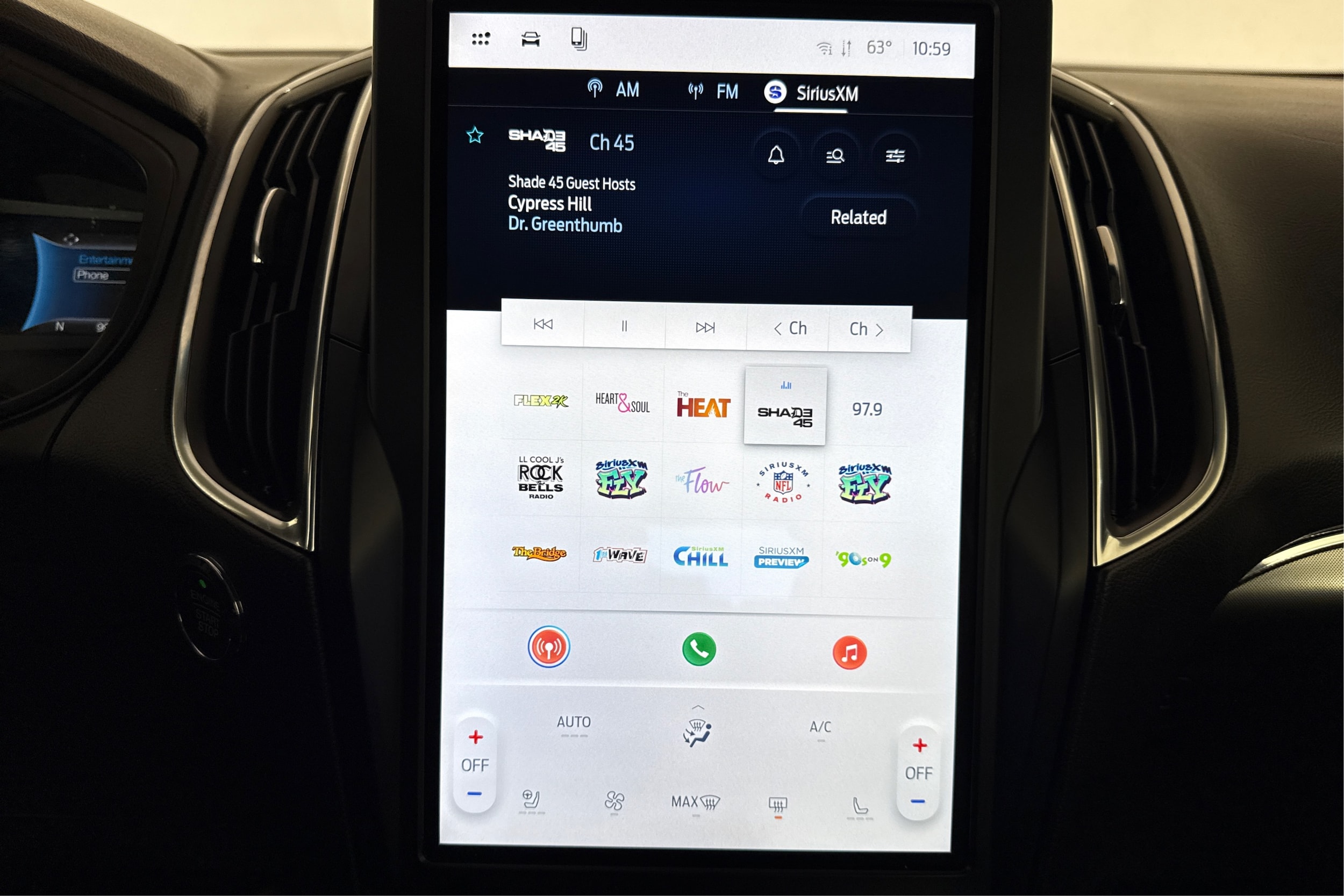 2024 Ford Edge Titanium - Photo 28