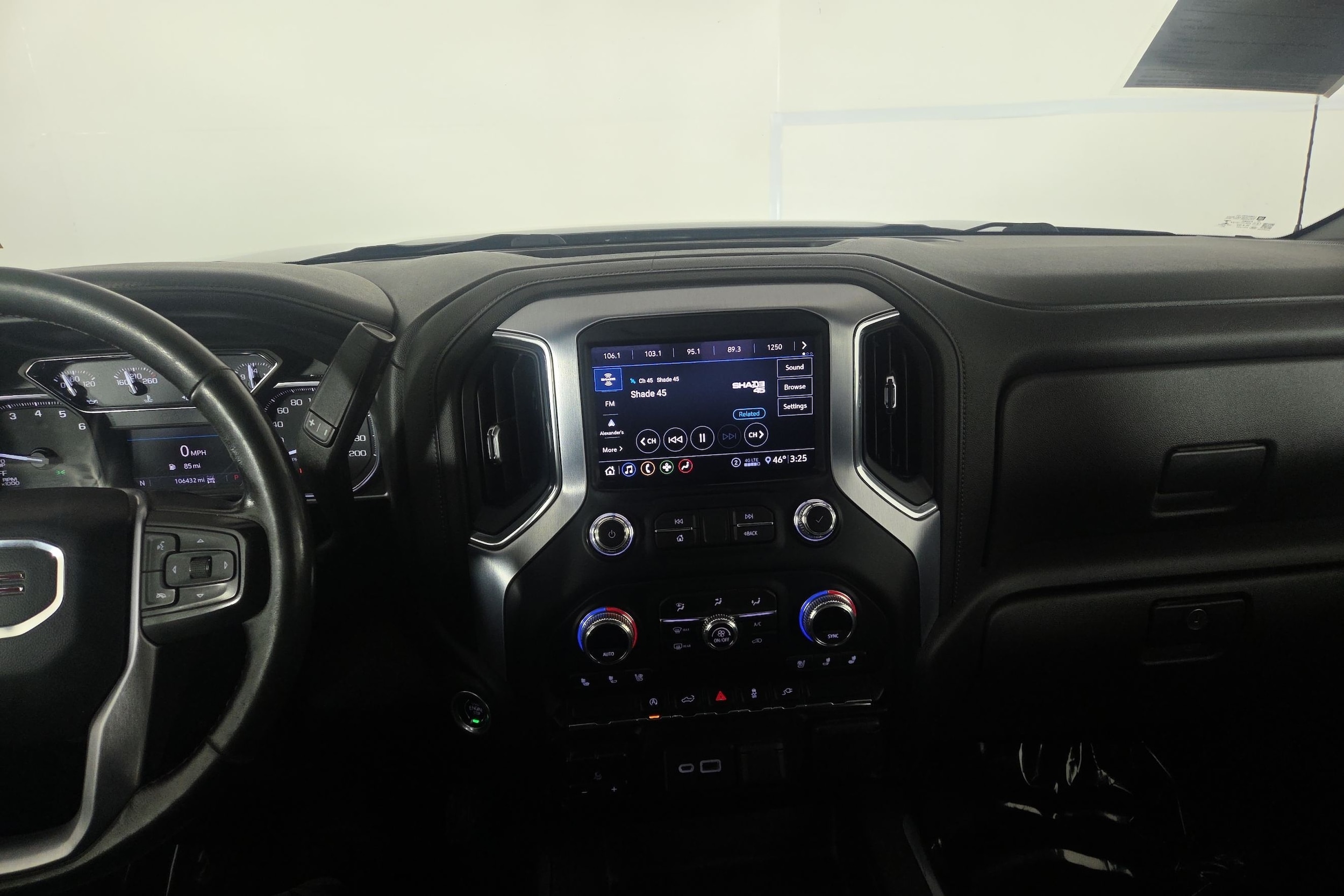 2020 GMC Sierra 1500 SLT - Photo 20