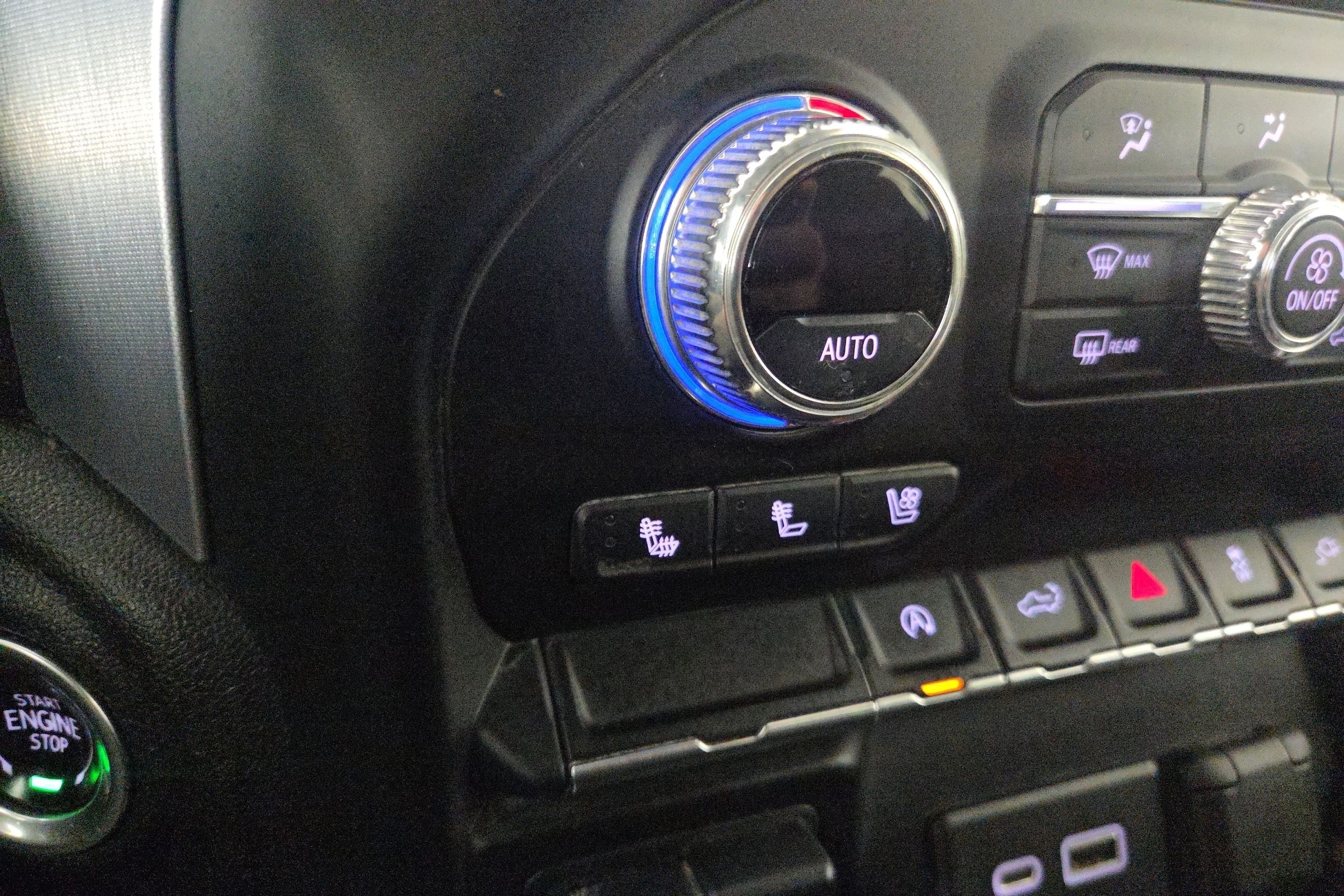 2020 GMC Sierra 1500 SLT - Photo 25