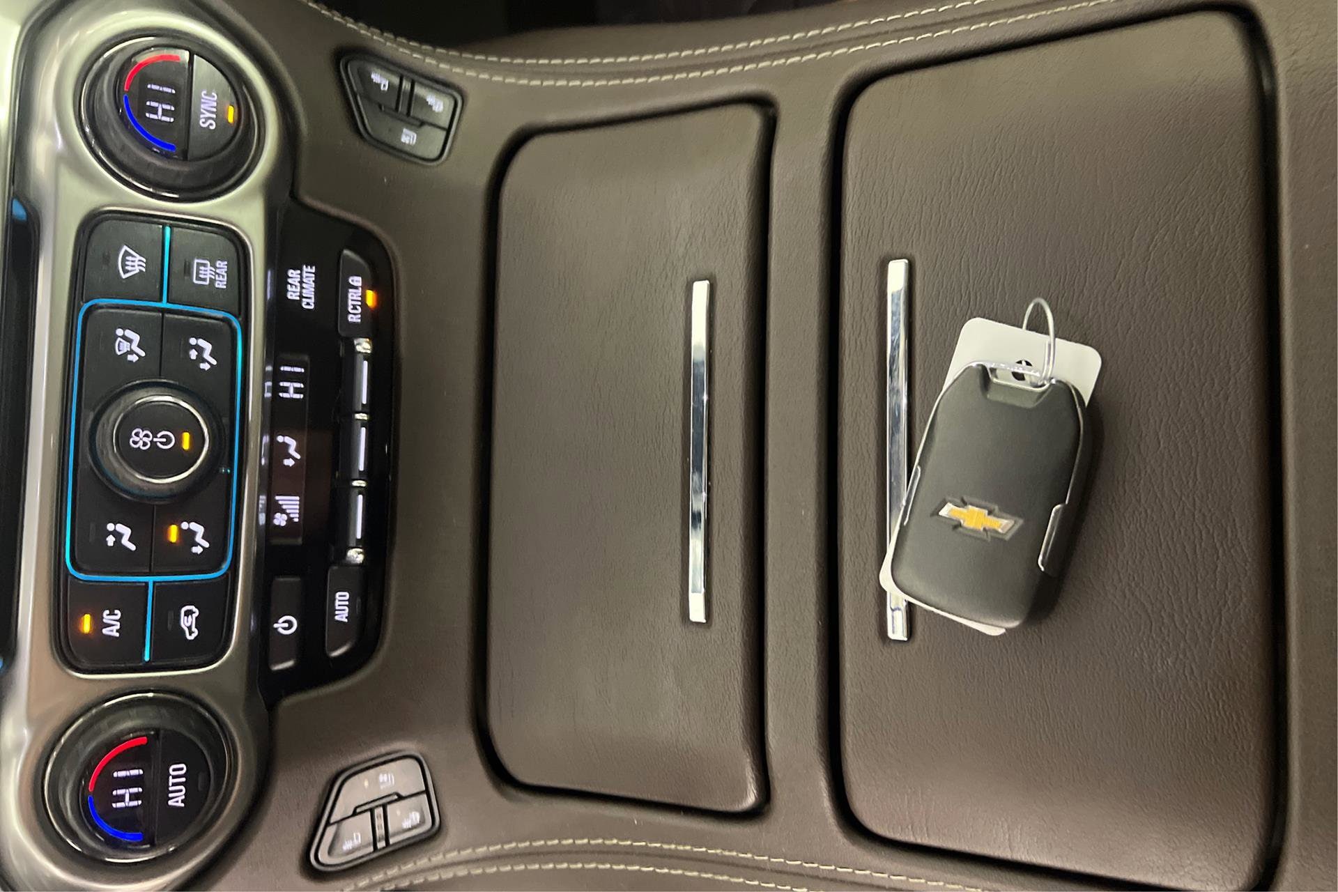 2020 Chevrolet Tahoe Premier - Photo 11