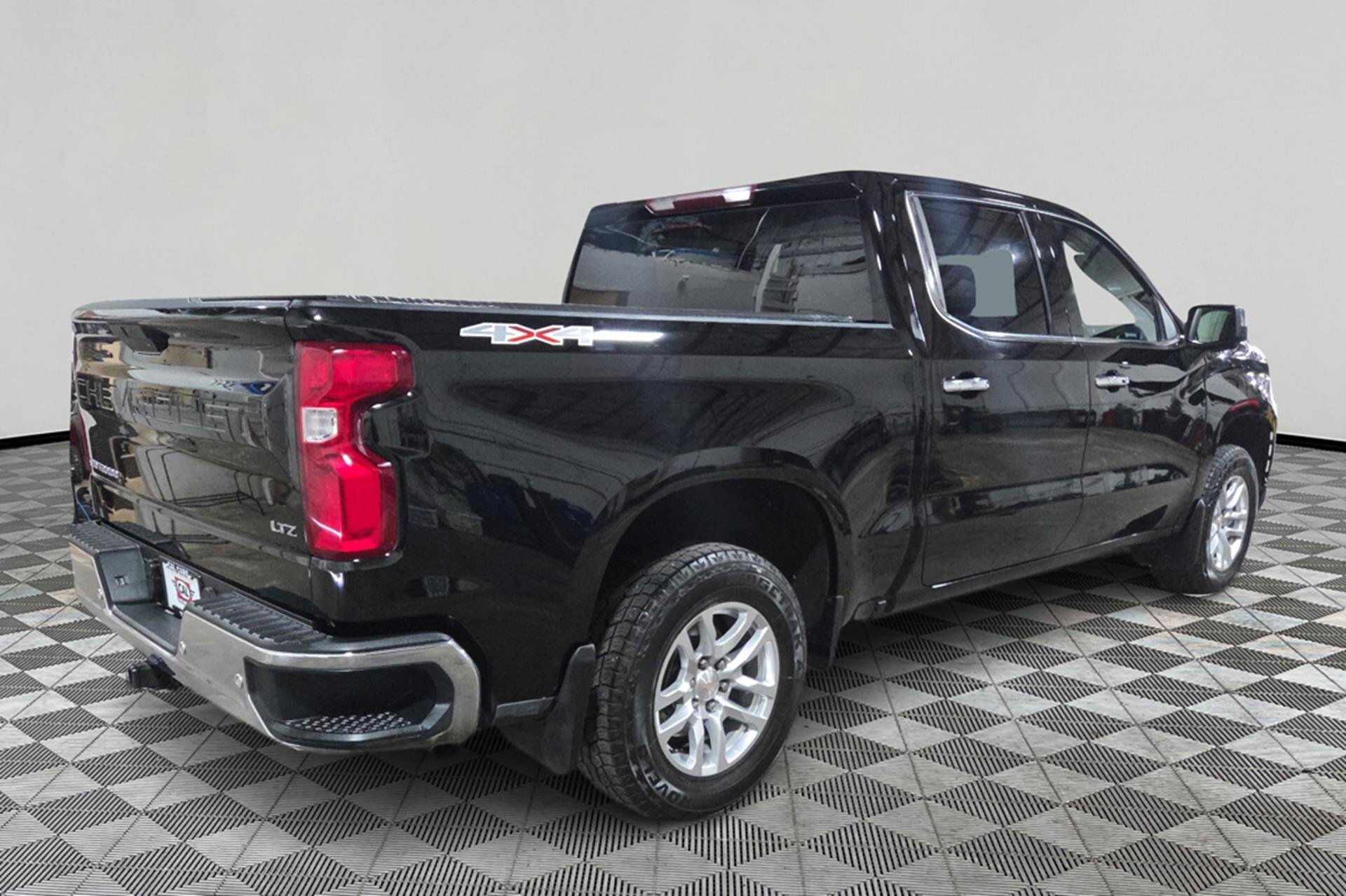 2020 Chevrolet Silverado 1500 LTZ photo 4