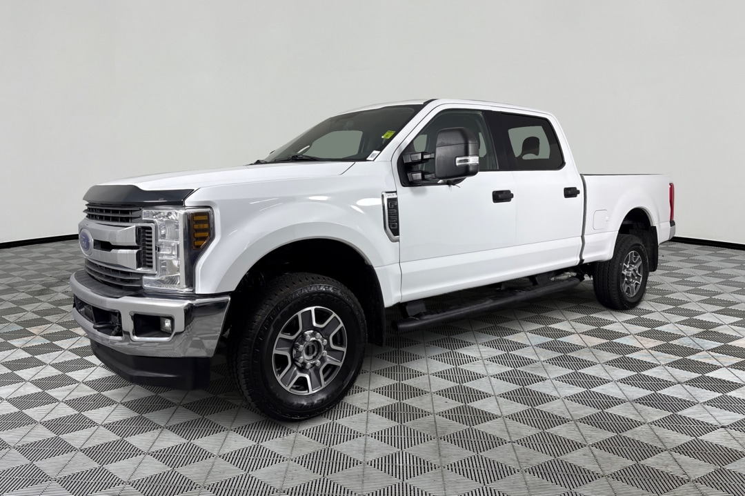 2019 Ford F-250 XLT 4x4 Crew Cab 8' Box's photo