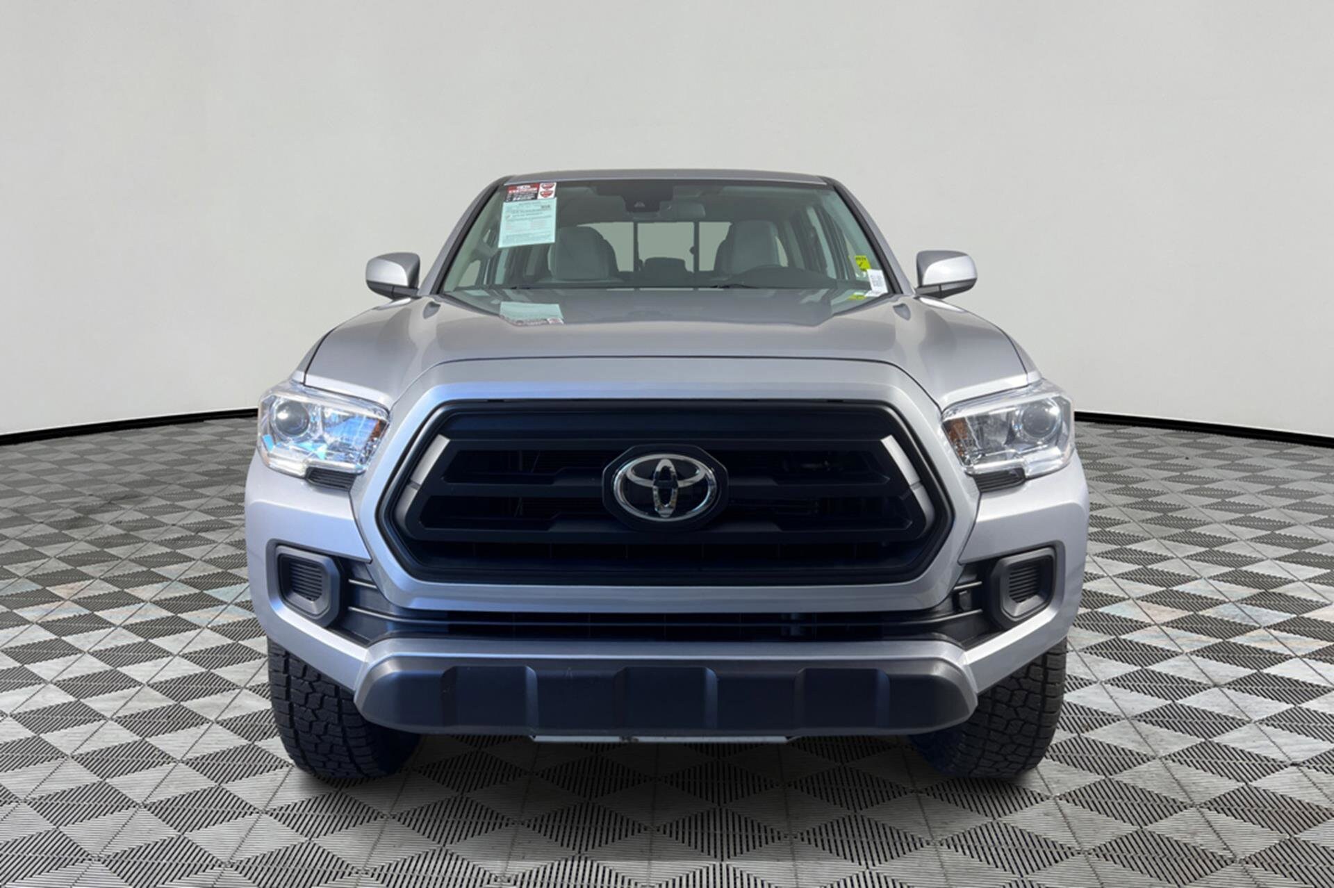 2020 Toyota Tacoma TRD V6 photo 2