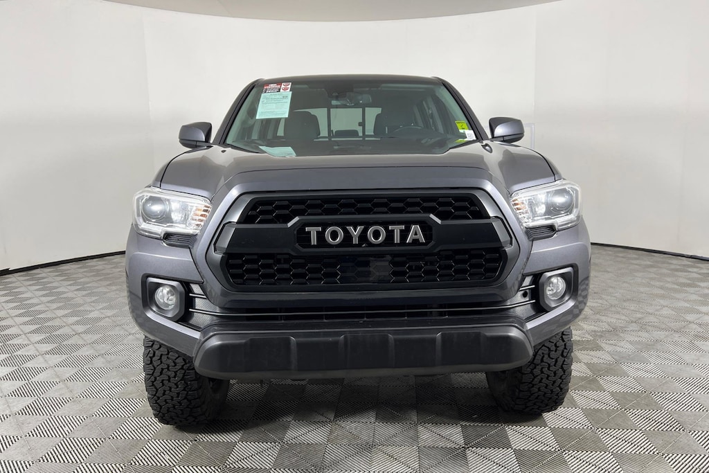 Used 2020 Toyota Tacoma Truck Double Cab