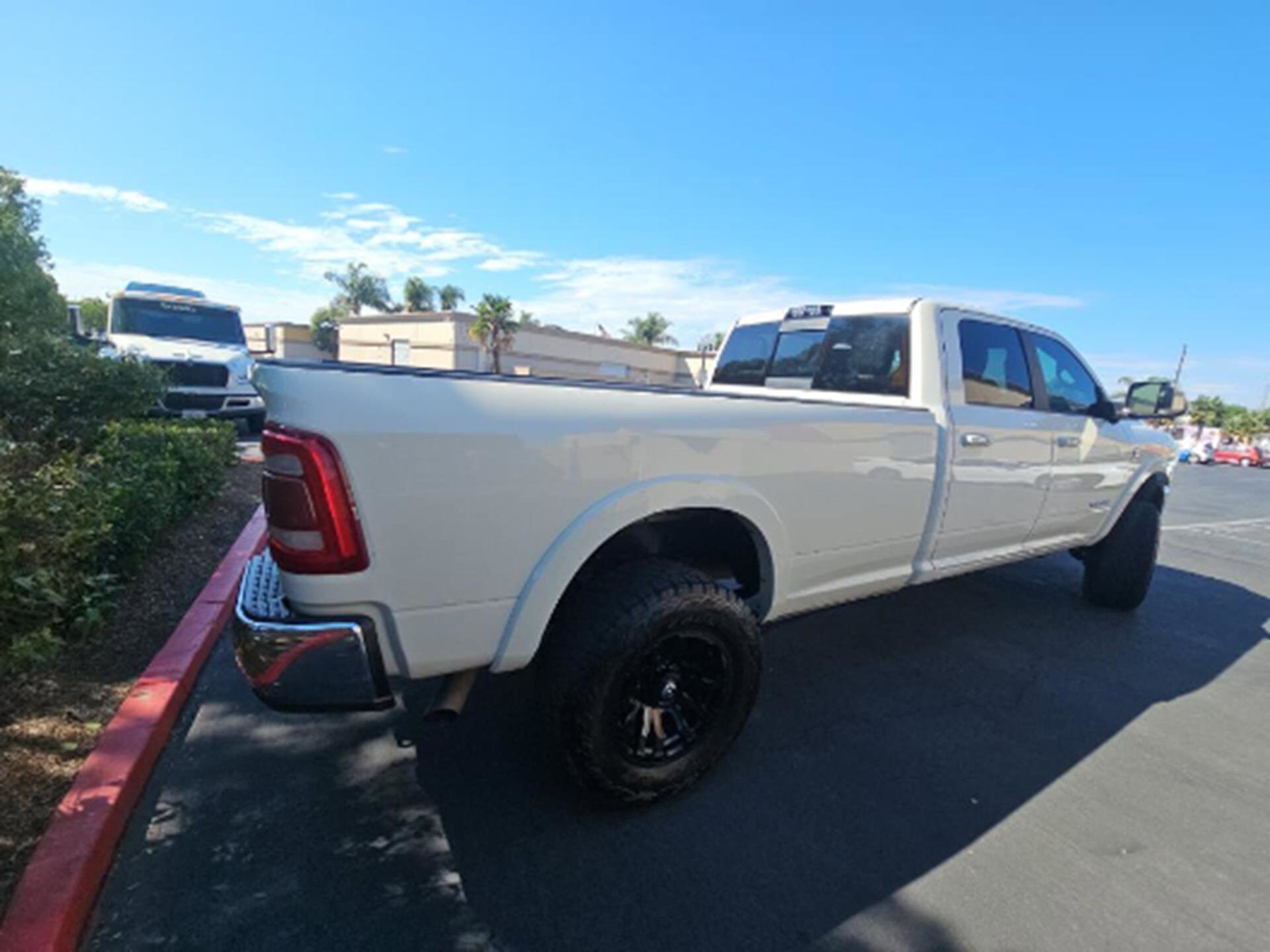 2021 Ram 3500 Laramie photo 4