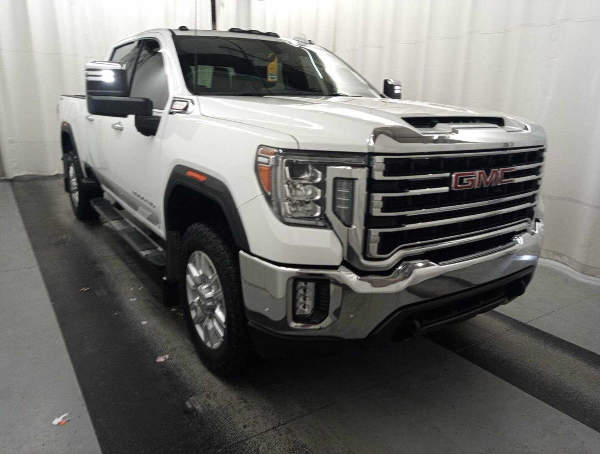 2022 Gmc Sierra 3500 HD SLT photo 2