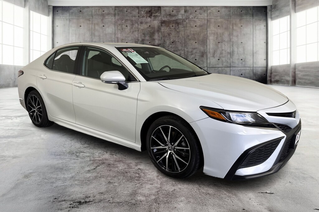 Used 2024 Toyota Camry SE Sedan