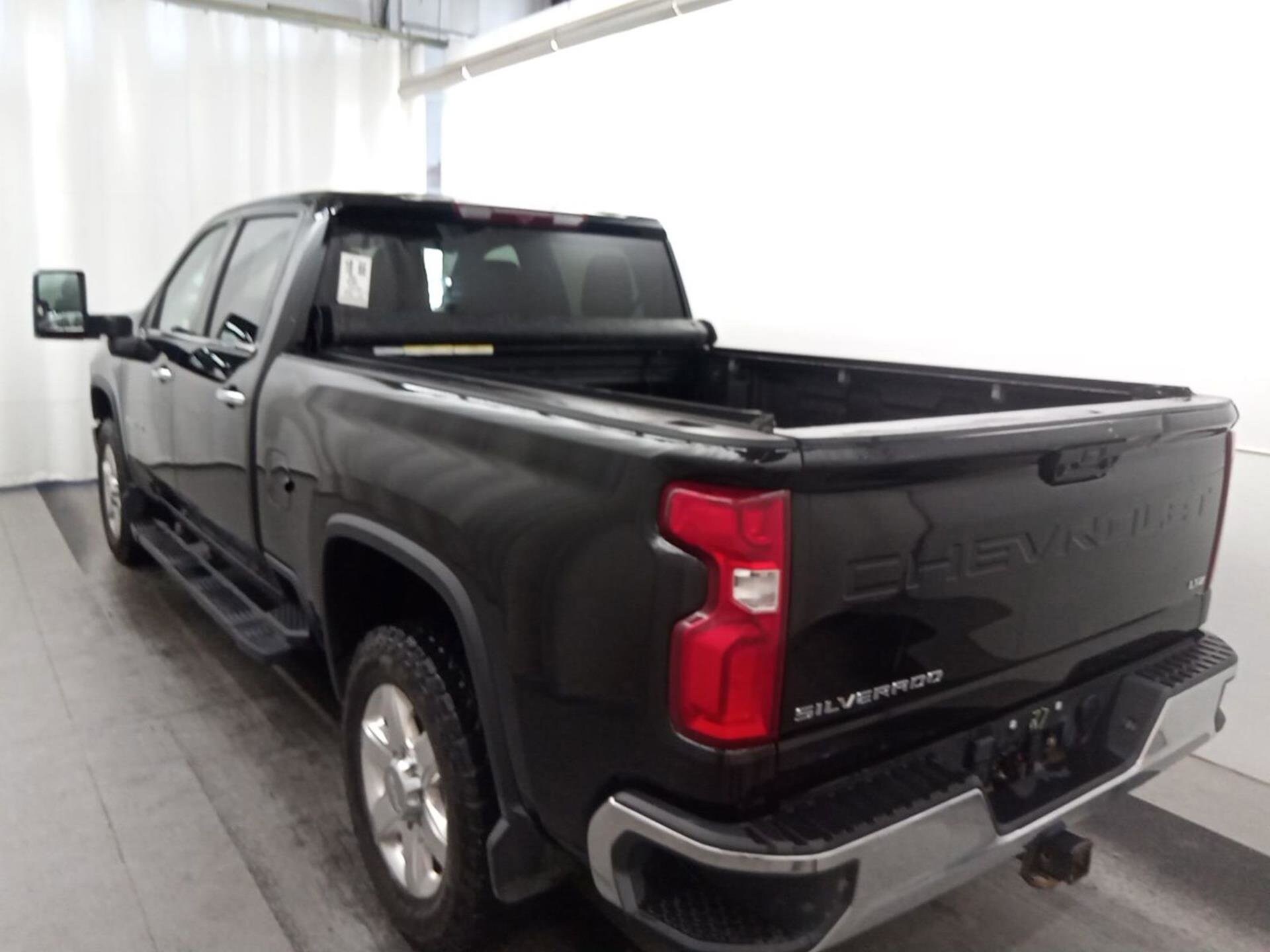 2022 Chevrolet Silverado 3500HD LTZ photo 4