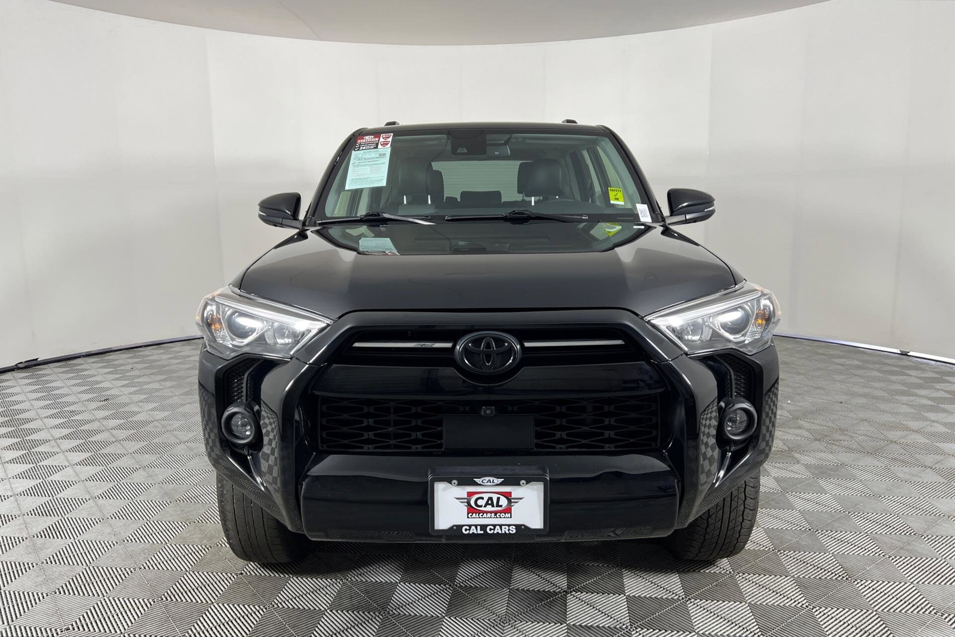 2022 Toyota 4Runner SR5 Premium photo 2