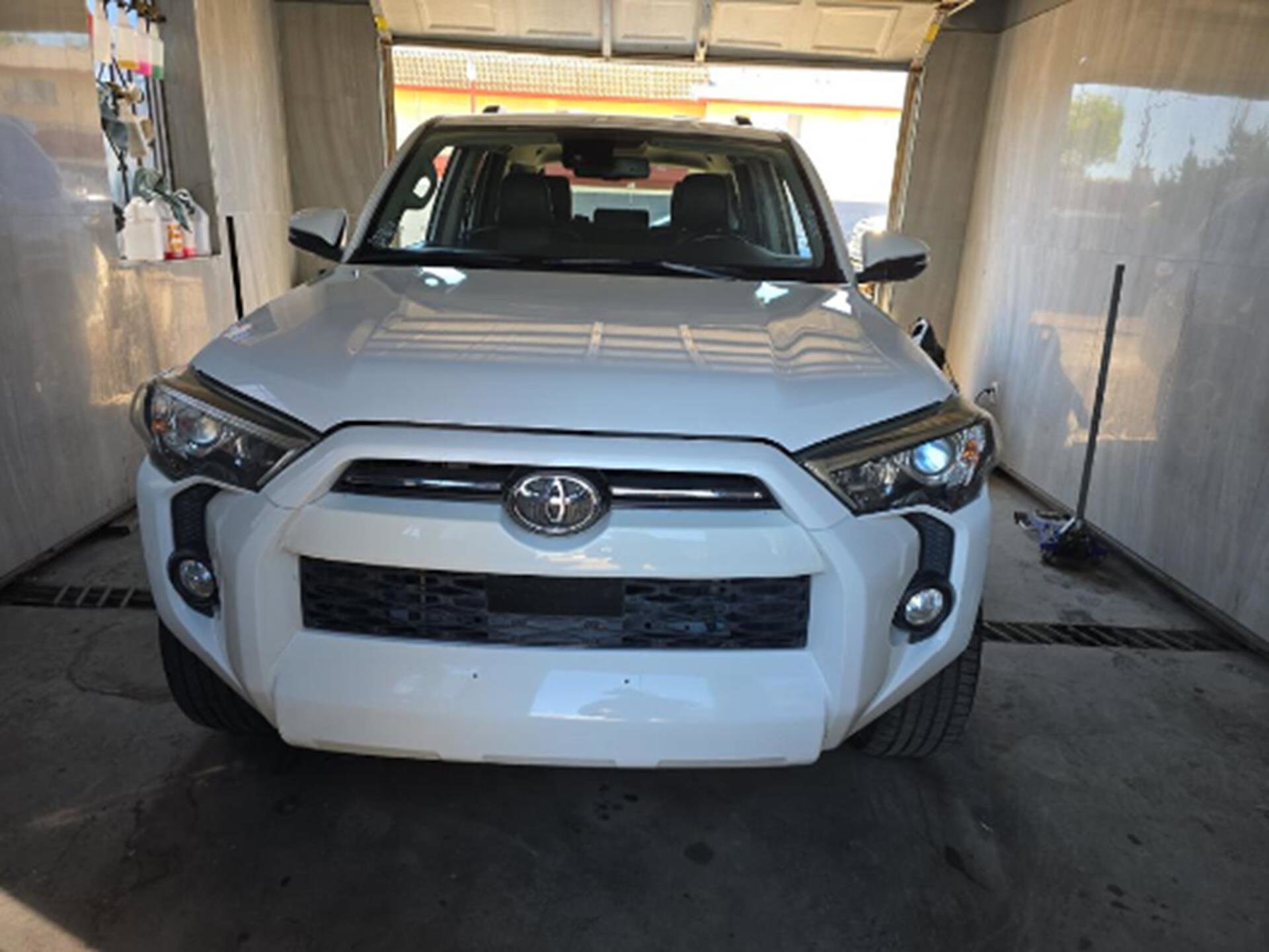2020 Toyota 4Runner SR5 Premium photo 2
