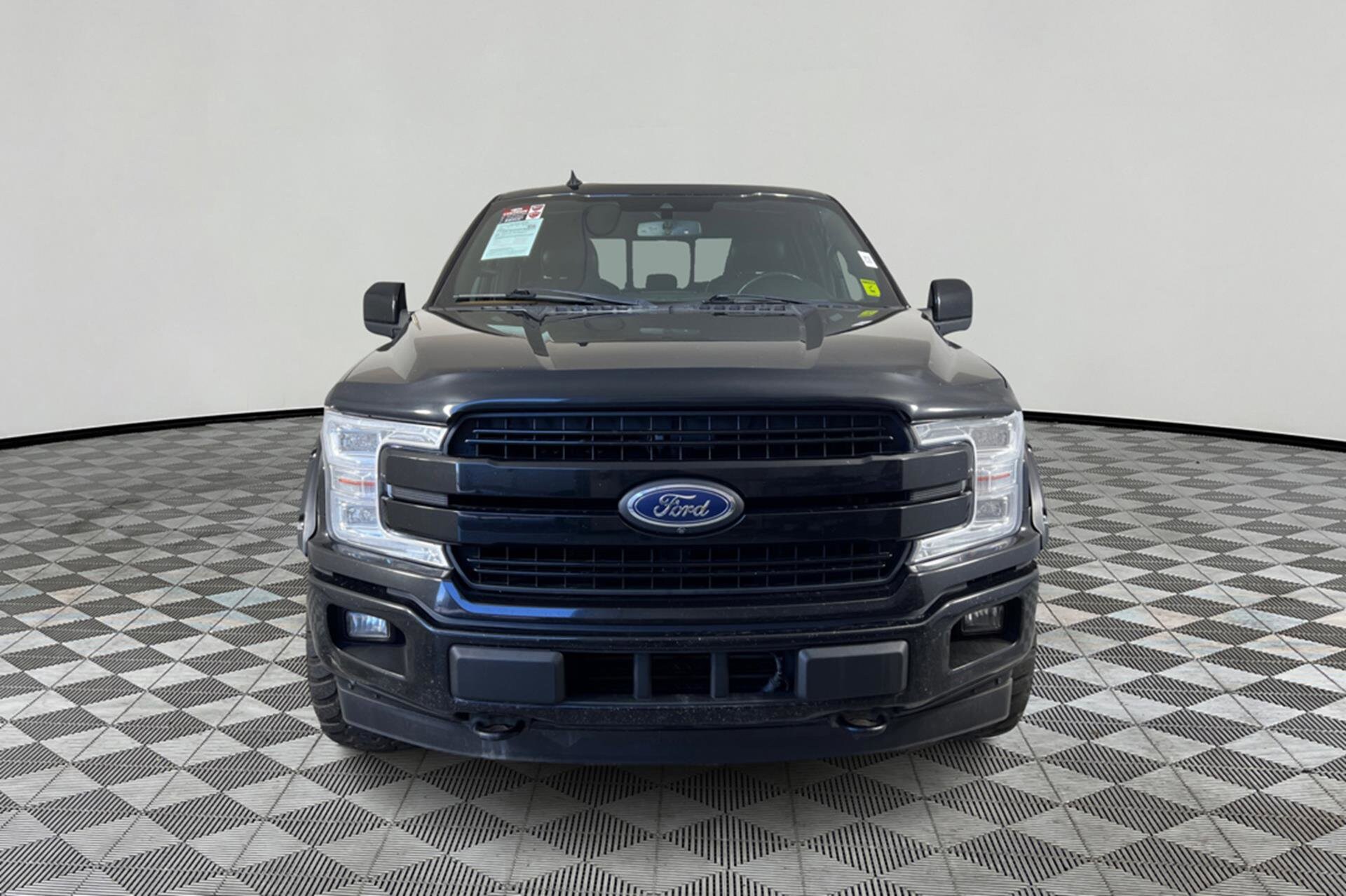 2018 Ford F-150 Lariat photo 2