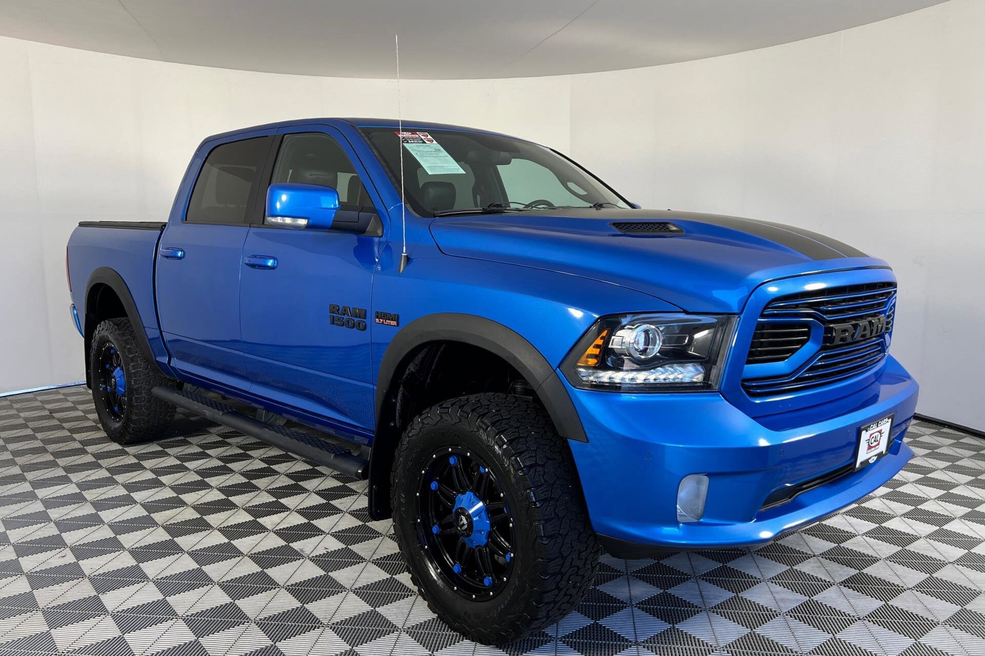 2018 Ram 1500 Sport photo 3