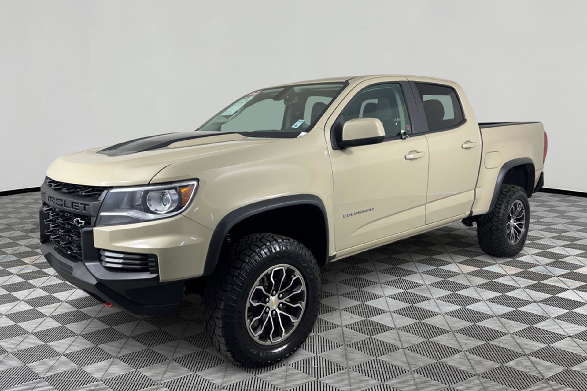 2022 Chevrolet Colorado ZR2 photo 2