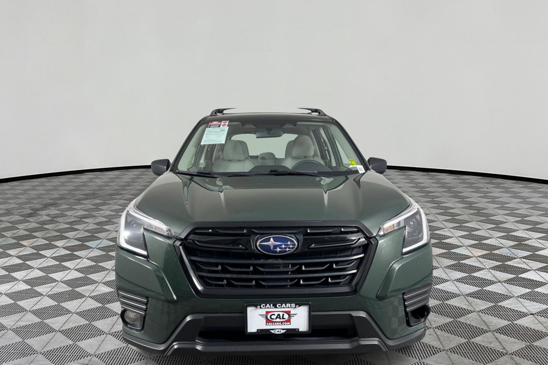 2023 Subaru Forester Base photo 2