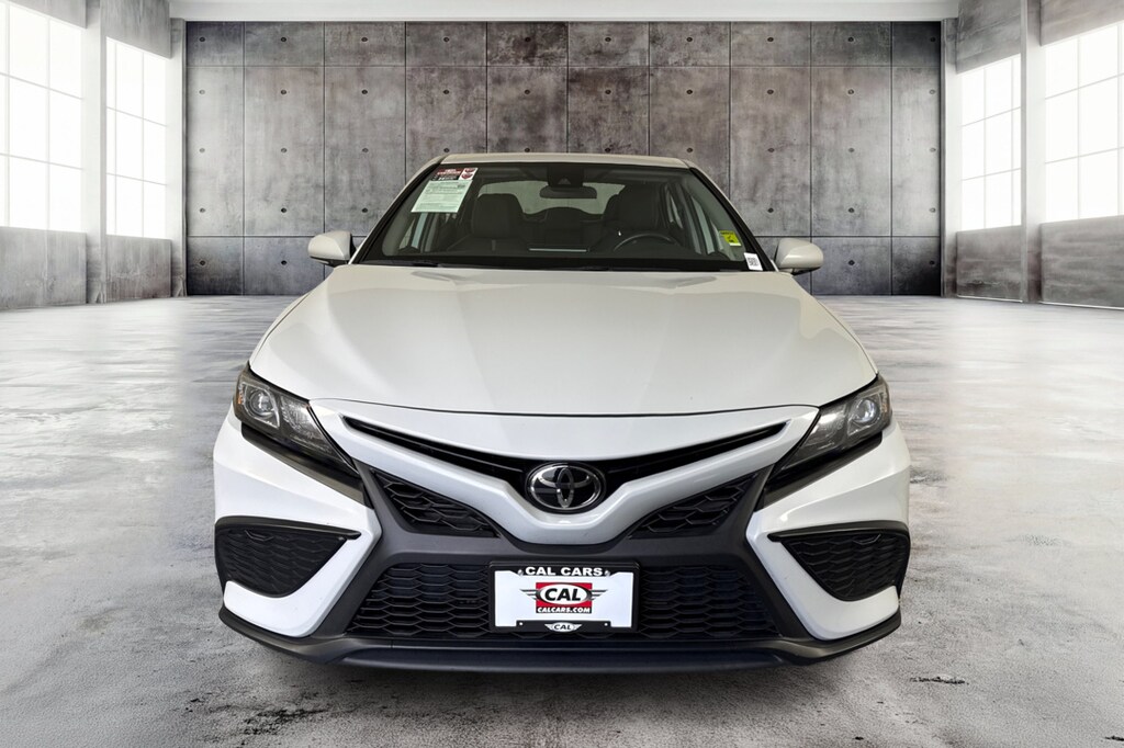 Used 2024 Toyota Camry SE Sedan