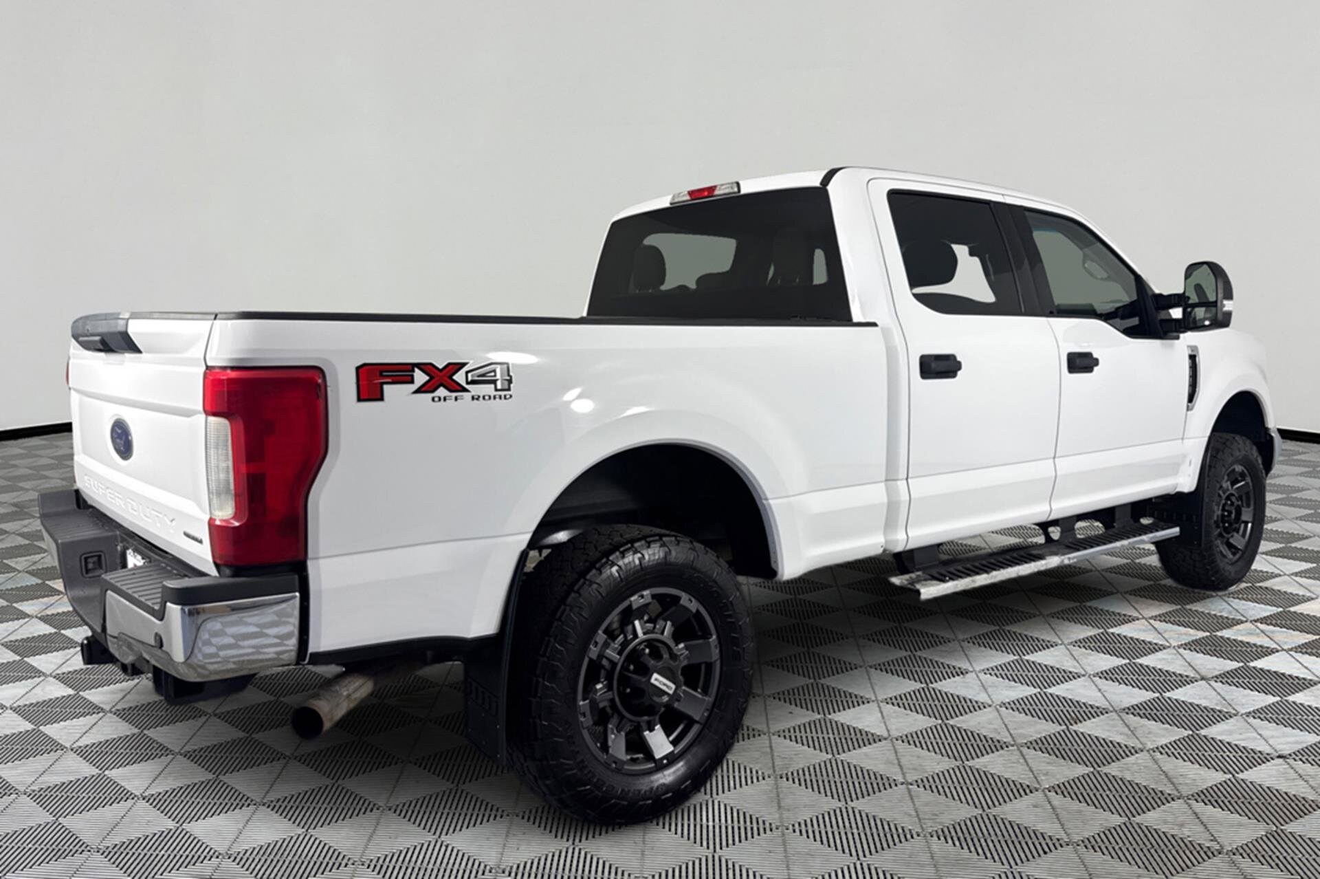 2019 Ford F-250 XLT photo 4