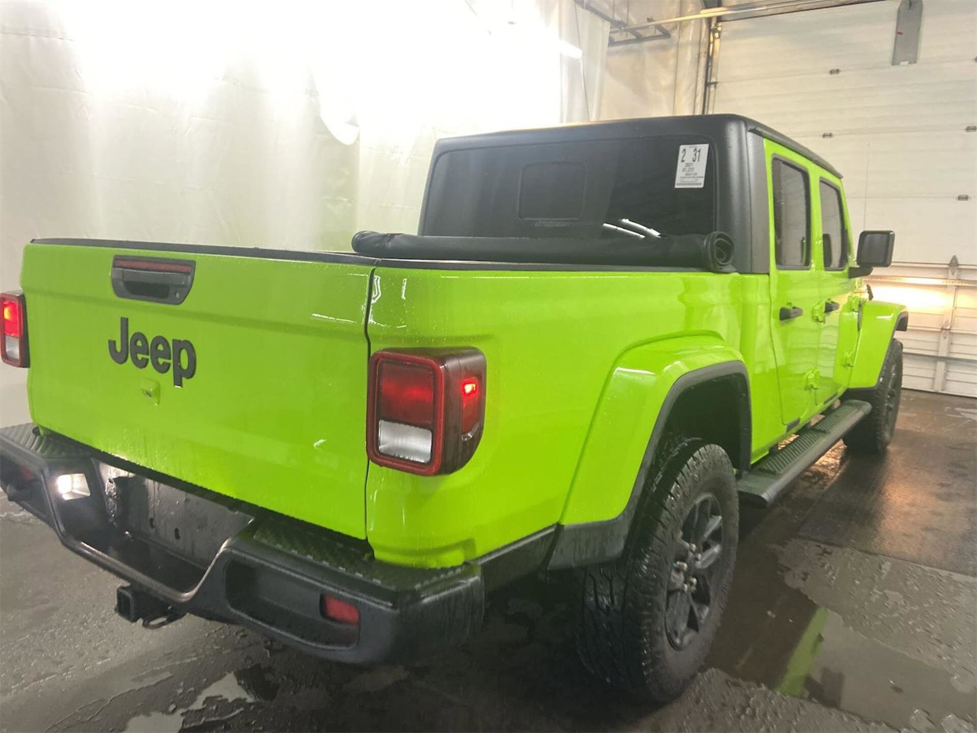 2021 Jeep Gladiator Sport photo 3