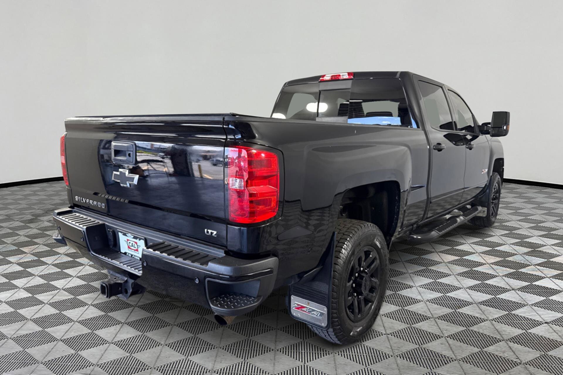 2018 Chevrolet Silverado 2500HD LTZ photo 3