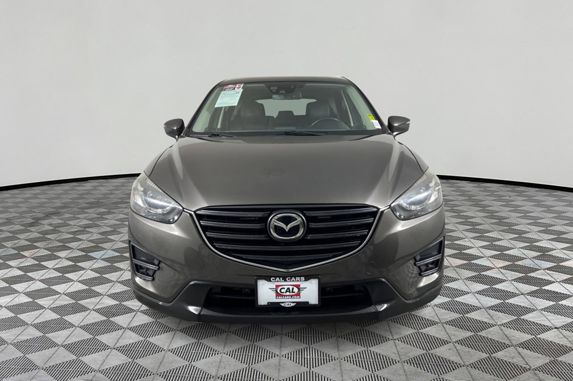 2016 Mazda CX-5 Grand Touring photo 2