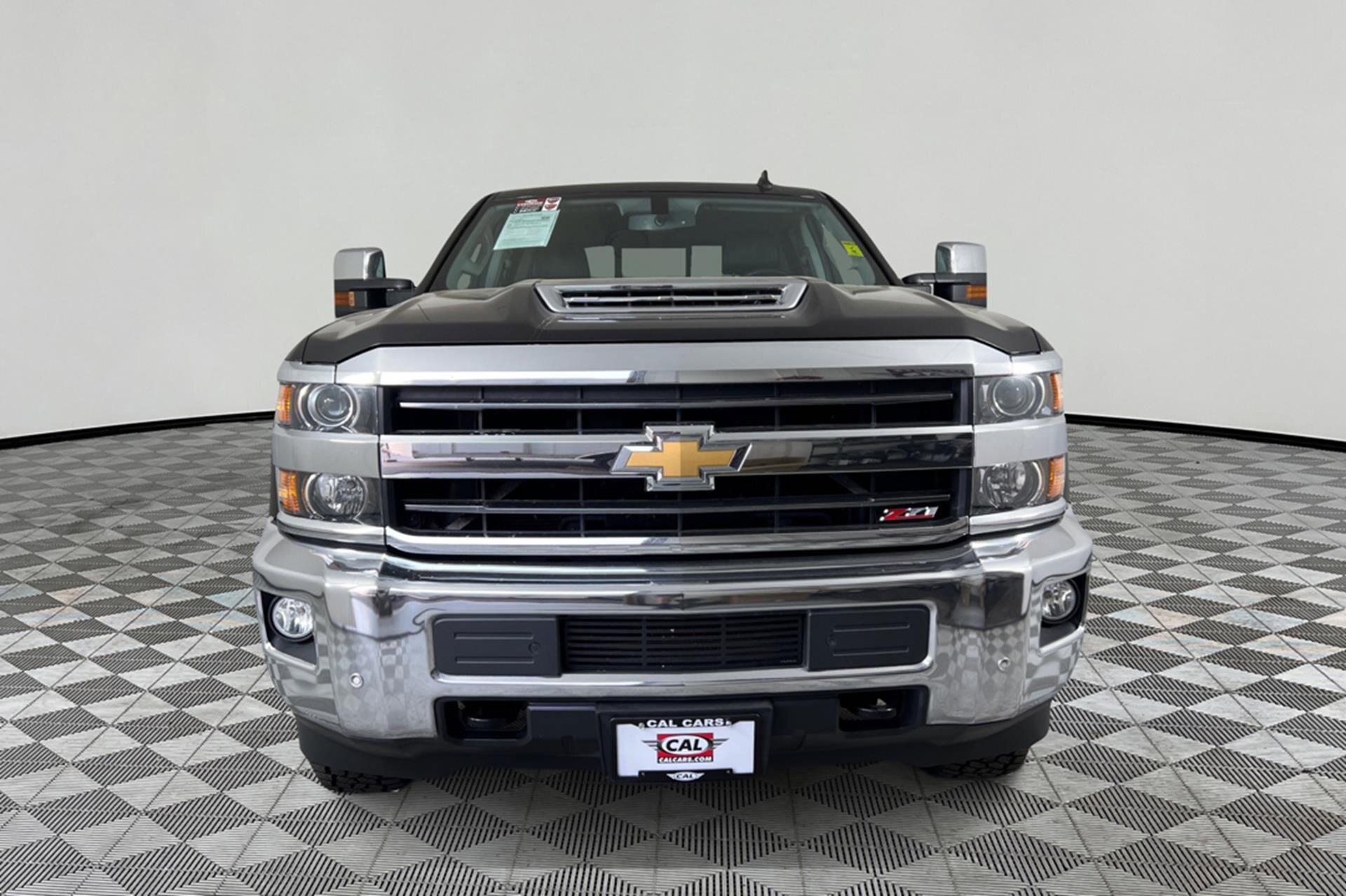 2019 Chevrolet Silverado 2500HD LTZ photo 2