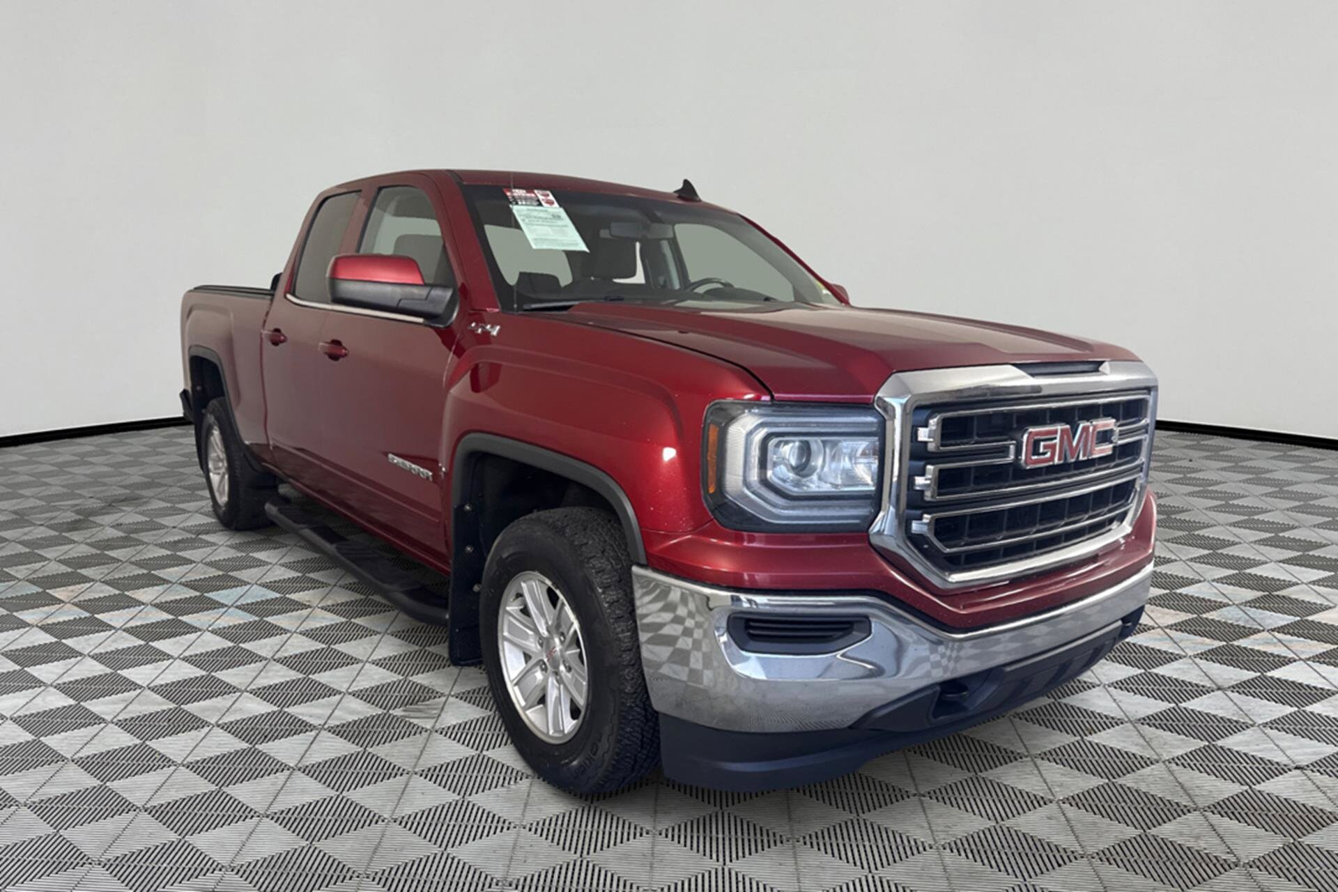 2018 Gmc Sierra 1500 SLE photo 3