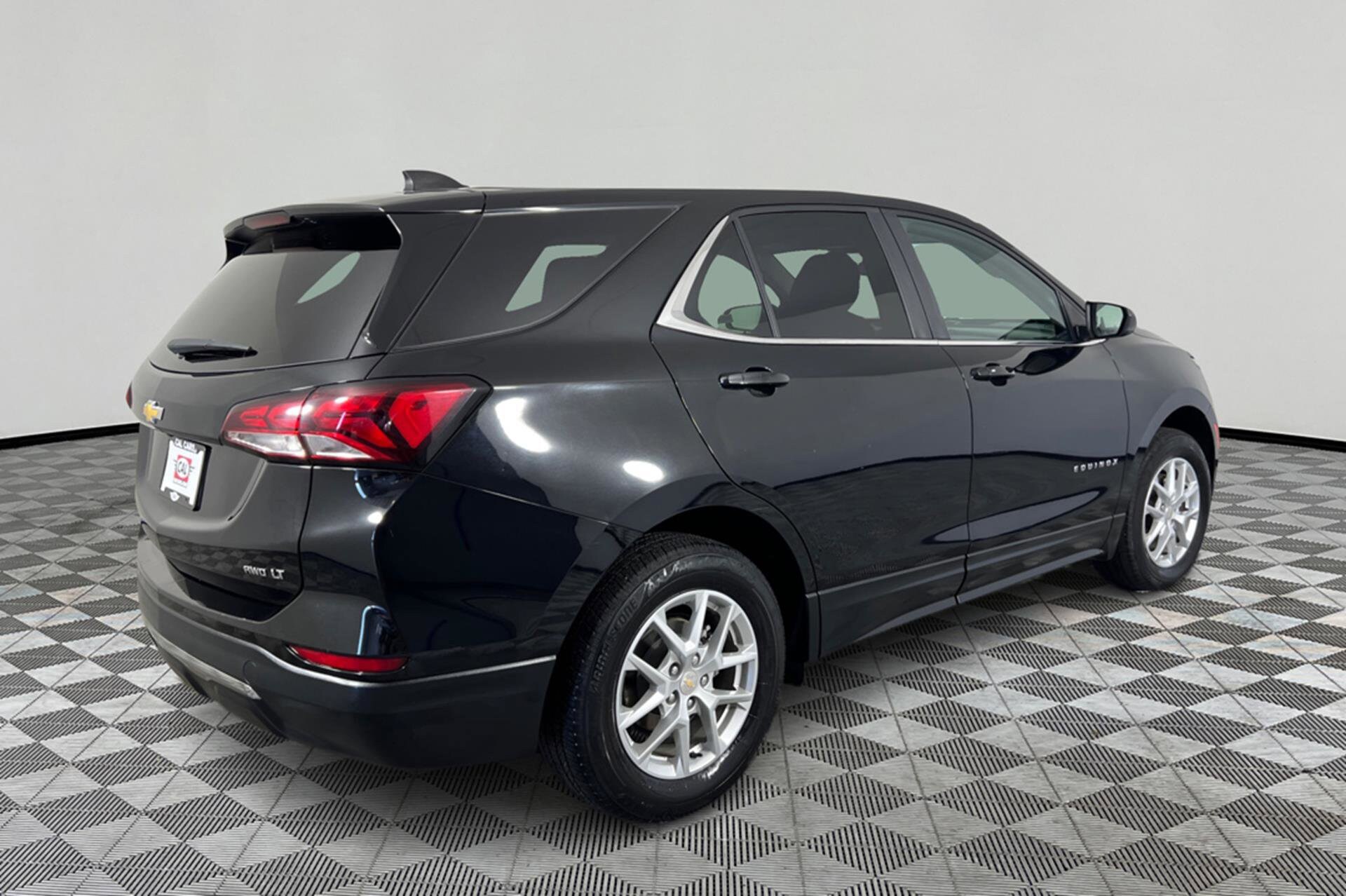 2023 Chevrolet Equinox photo 4