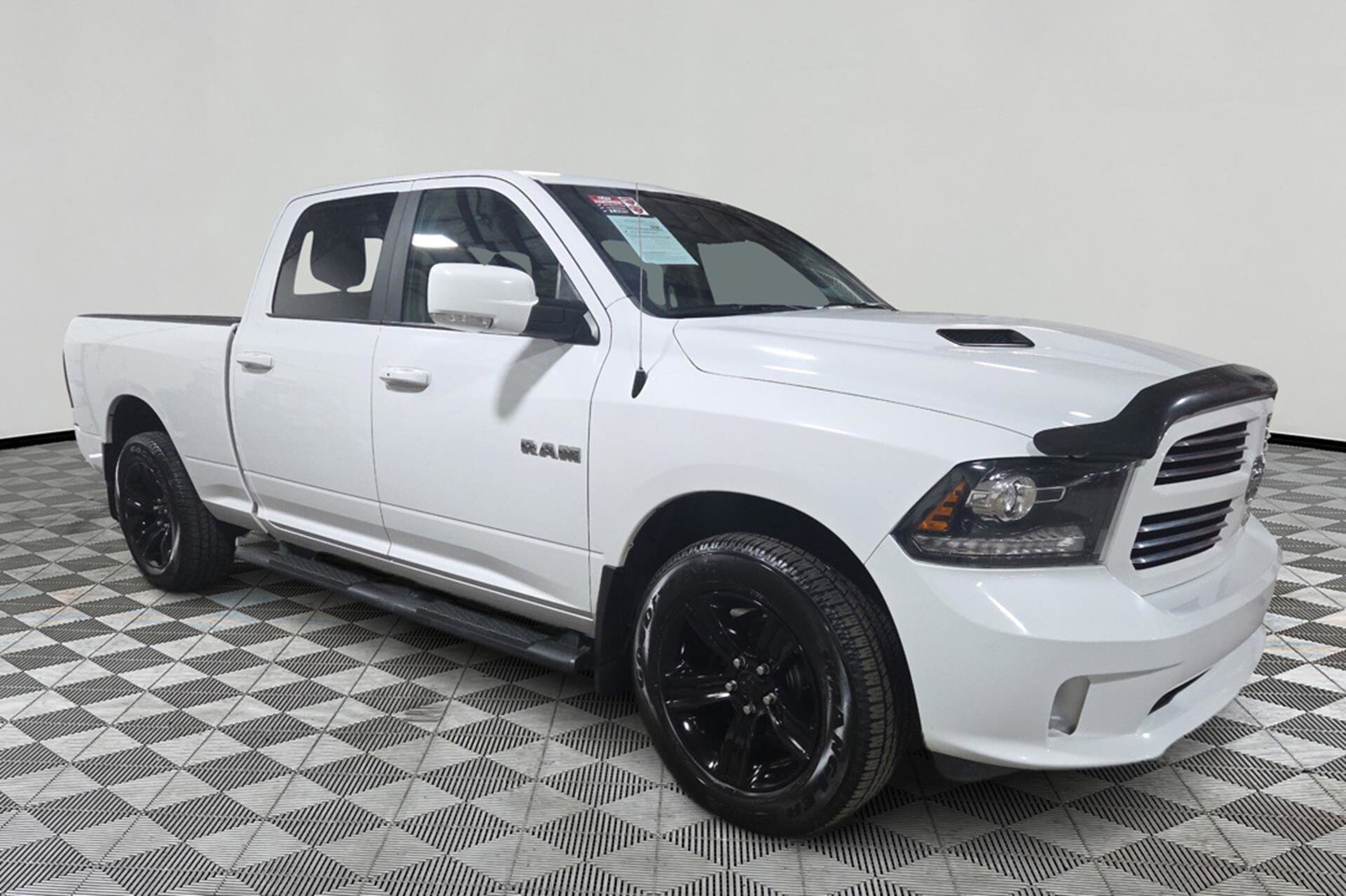 2017 Ram 1500 Sport photo 2